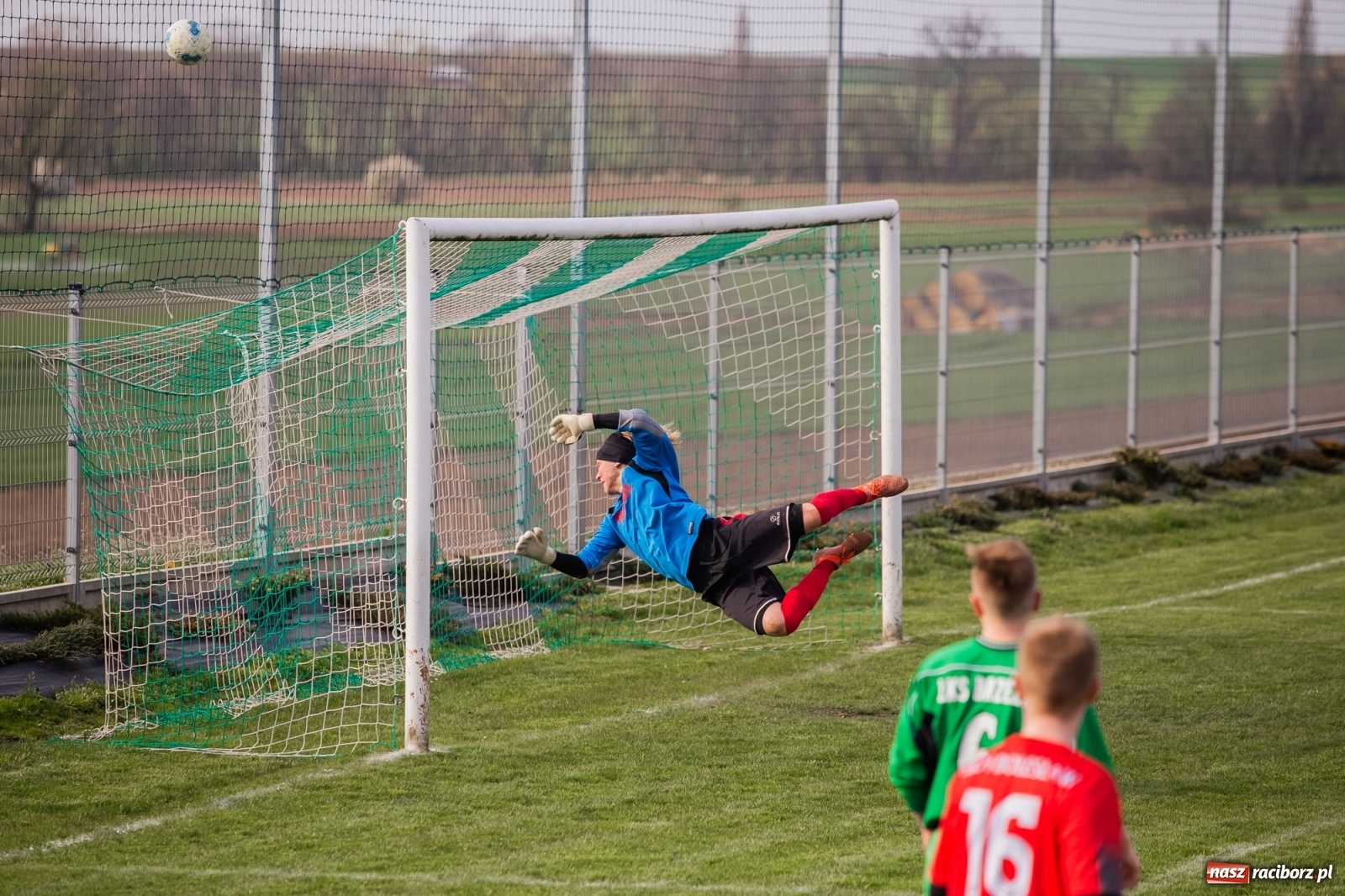 Zdjęcie w galerii na portalu naszraciborz.pl: C klasa. Ruch lepszy na starcie rundy wiosennej [FOTO] wiadomości z regionu
