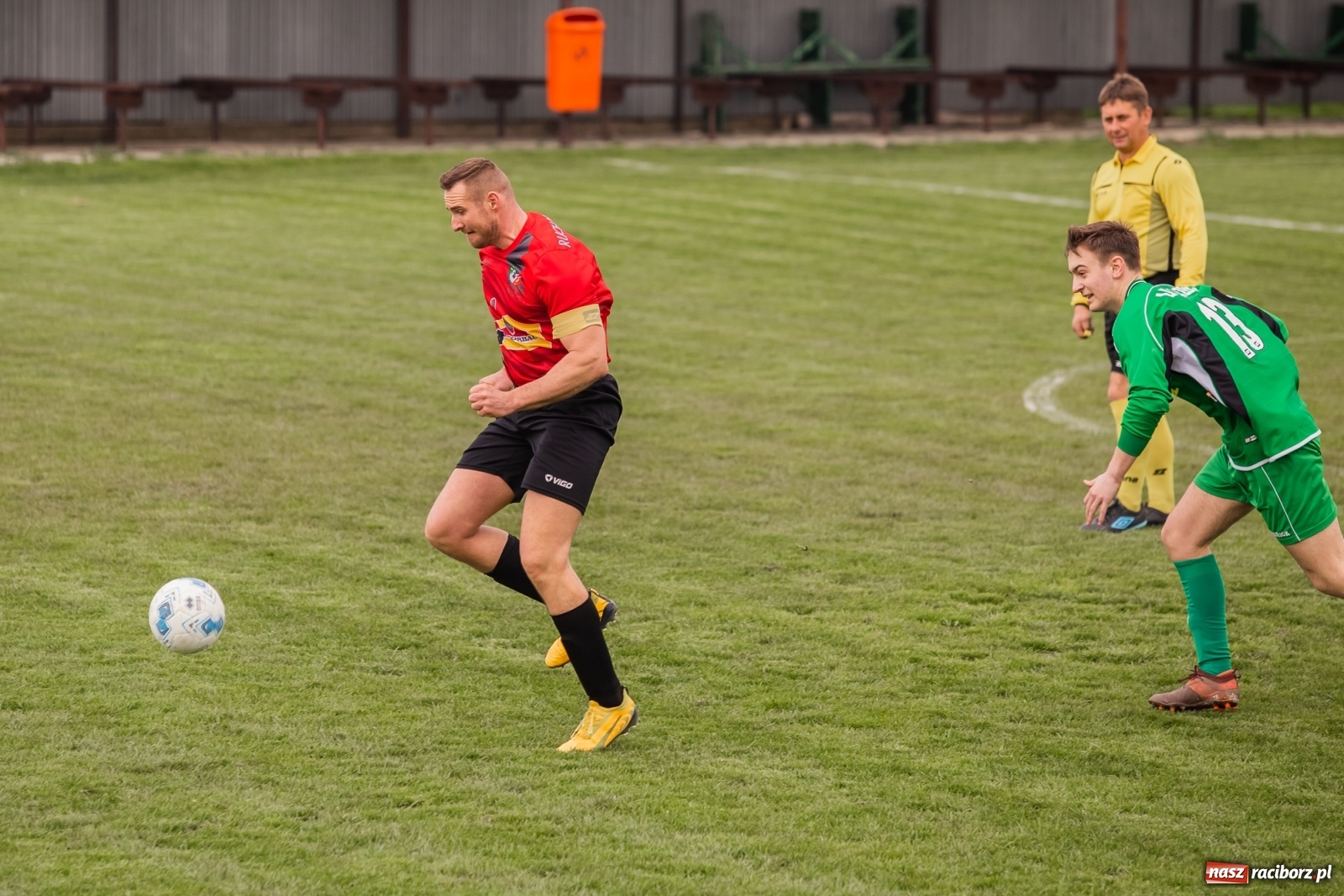 Zdjęcie w galerii na portalu naszraciborz.pl: C klasa. Ruch lepszy na starcie rundy wiosennej [FOTO] wiadomości z regionu