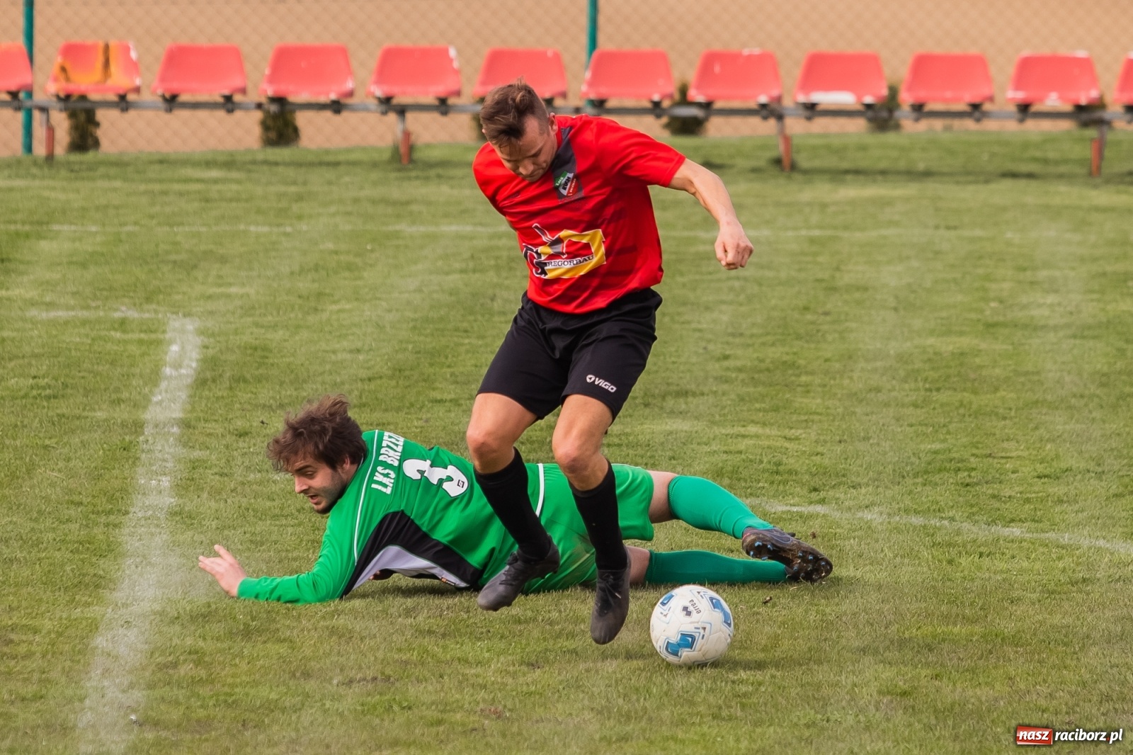 Zdjęcie w galerii na portalu naszraciborz.pl: C klasa. Ruch lepszy na starcie rundy wiosennej [FOTO] wiadomości z regionu