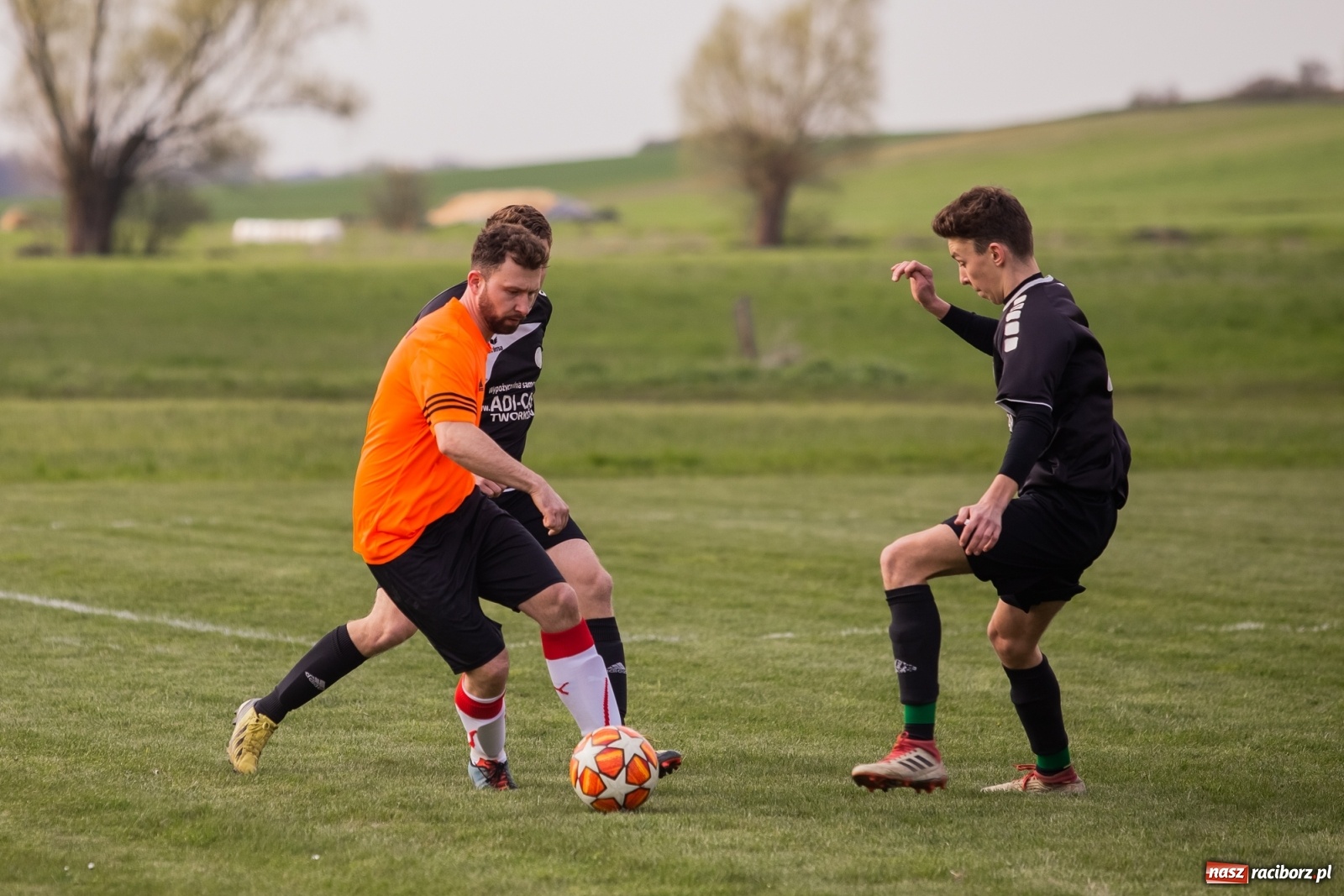 Zdjęcie w galerii na portalu naszraciborz.pl: Cztery gole w trzynaście minut. Artur Leśniak prawie jak Robert Lewandowski [FOTO] wiadomości z regionu