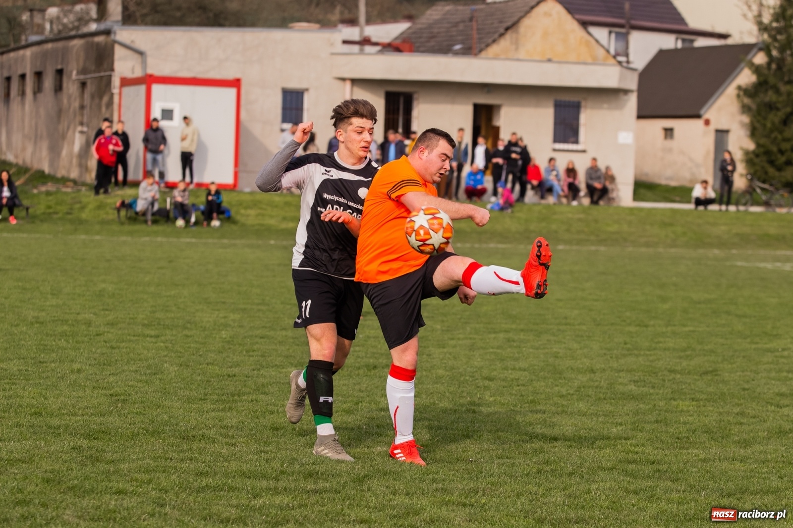 Zdjęcie w galerii na portalu naszraciborz.pl: Cztery gole w trzynaście minut. Artur Leśniak prawie jak Robert Lewandowski [FOTO] wiadomości z regionu