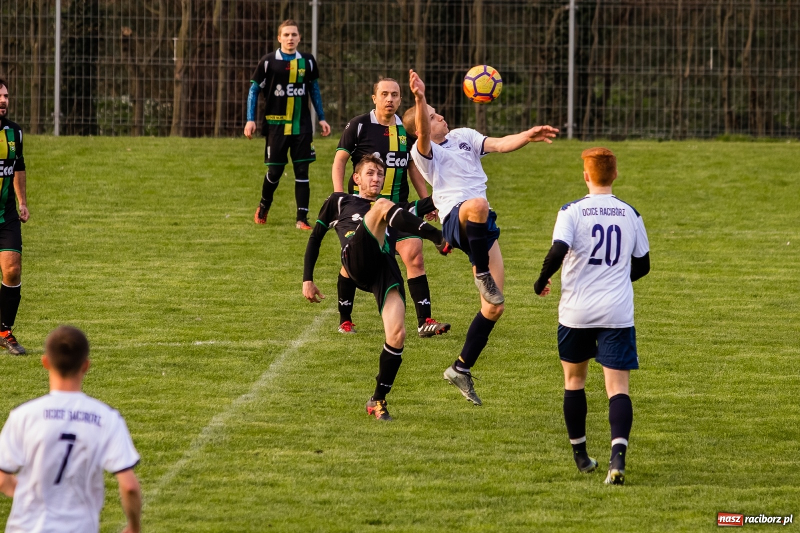 Zdjęcie w galerii na portalu naszraciborz.pl: Cztery do zera - Ocice żegnają outsidera [FOTO] wiadomości z regionu
