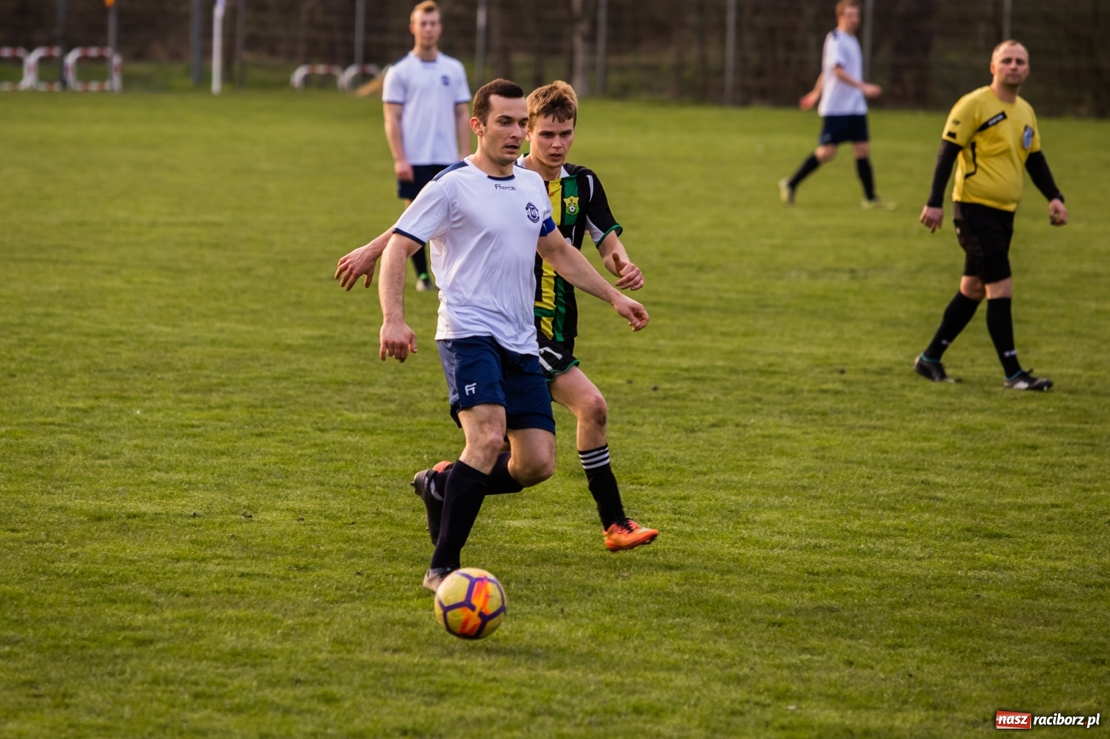 Zdjęcie w galerii na portalu naszraciborz.pl: Cztery do zera - Ocice żegnają outsidera [FOTO] wiadomości z regionu