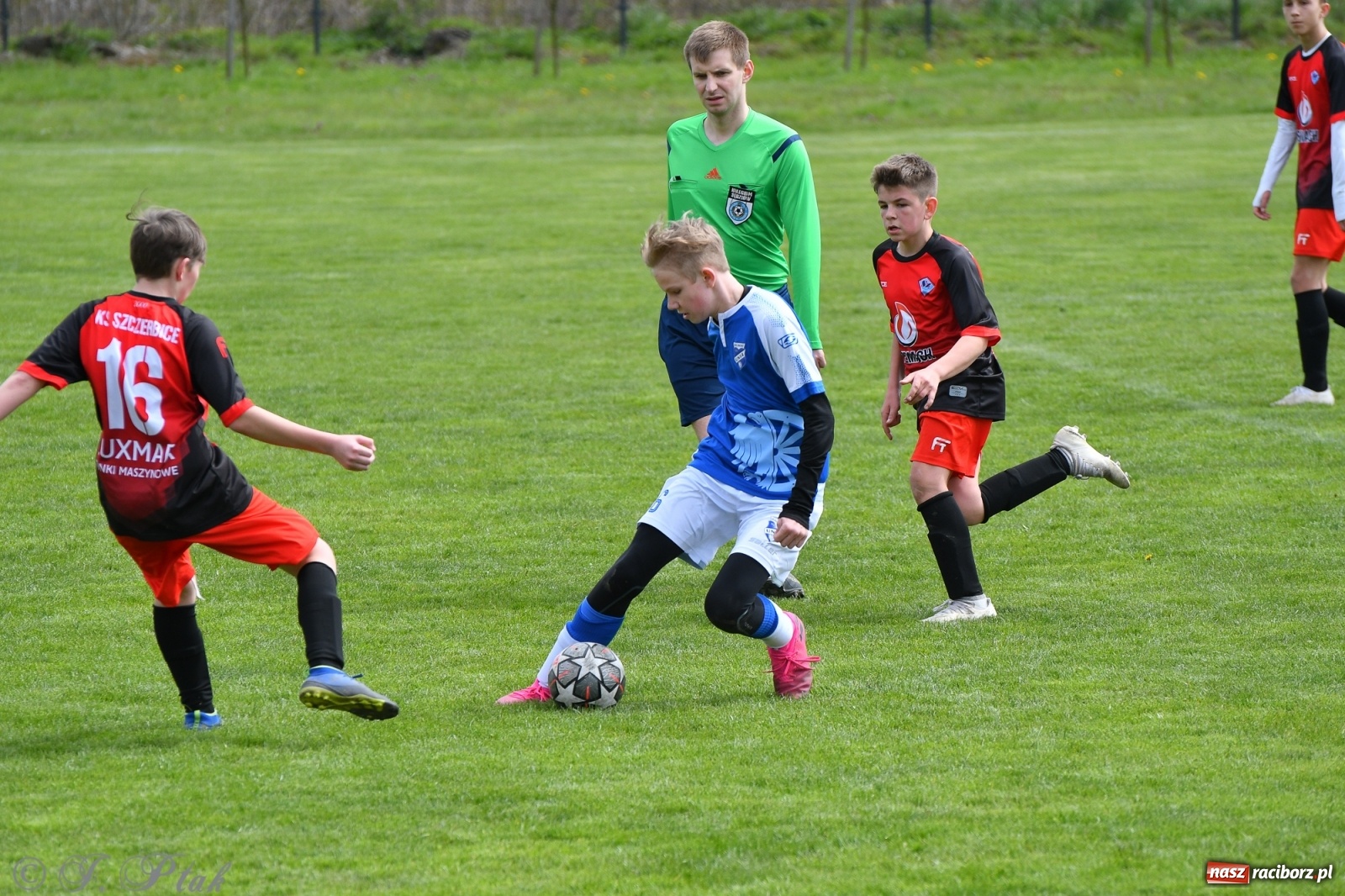 Zdjęcie w galerii na portalu naszraciborz.pl: Porażka młodzików Unii w starciu ze Szczerbicami [FOTO] wiadomości z regionu