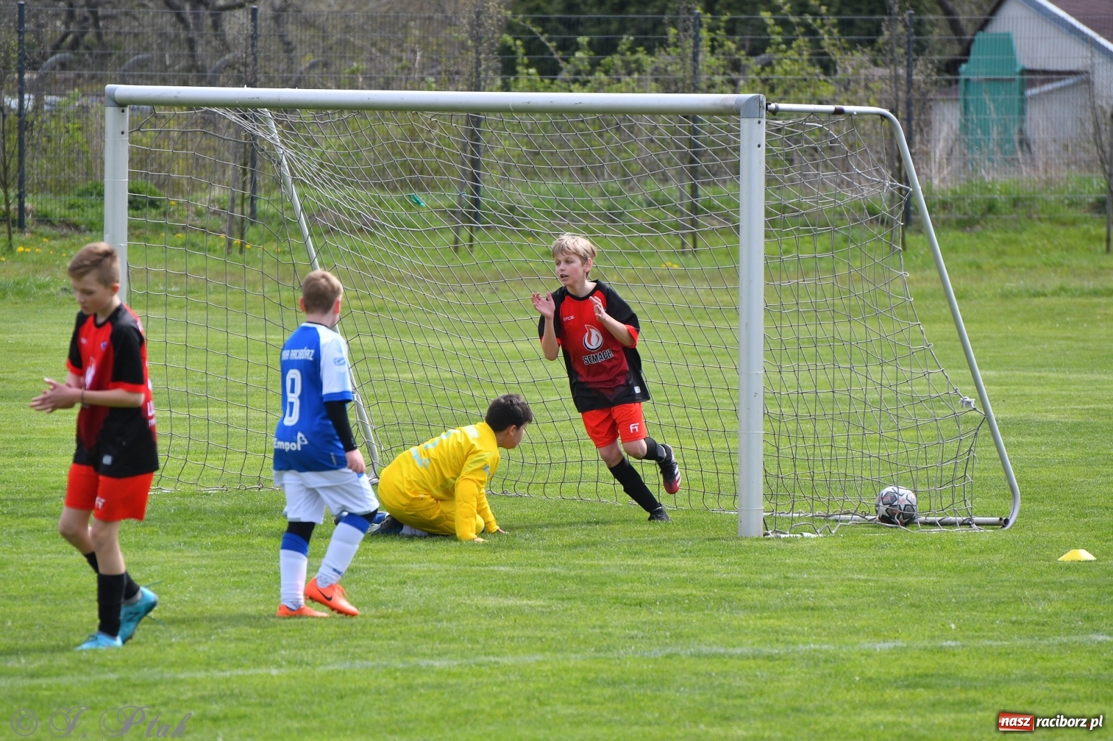 Zdjęcie w galerii na portalu naszraciborz.pl: Porażka młodzików Unii w starciu ze Szczerbicami [FOTO] wiadomości z regionu