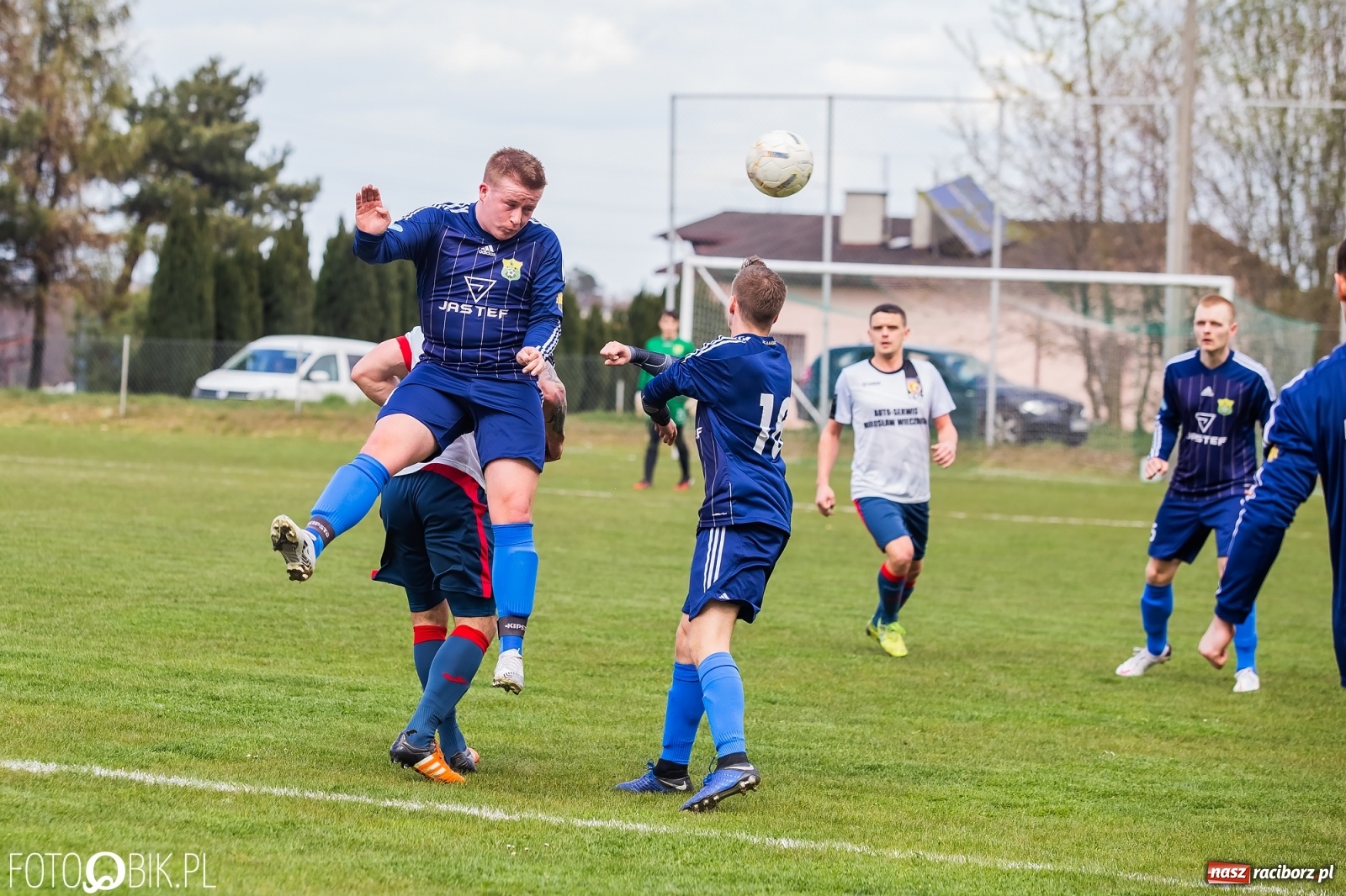 Zdjęcie w galerii na portalu naszraciborz.pl: Kobylski Płomień pochłonął rudzki Buk [FOTO] wiadomości z regionu