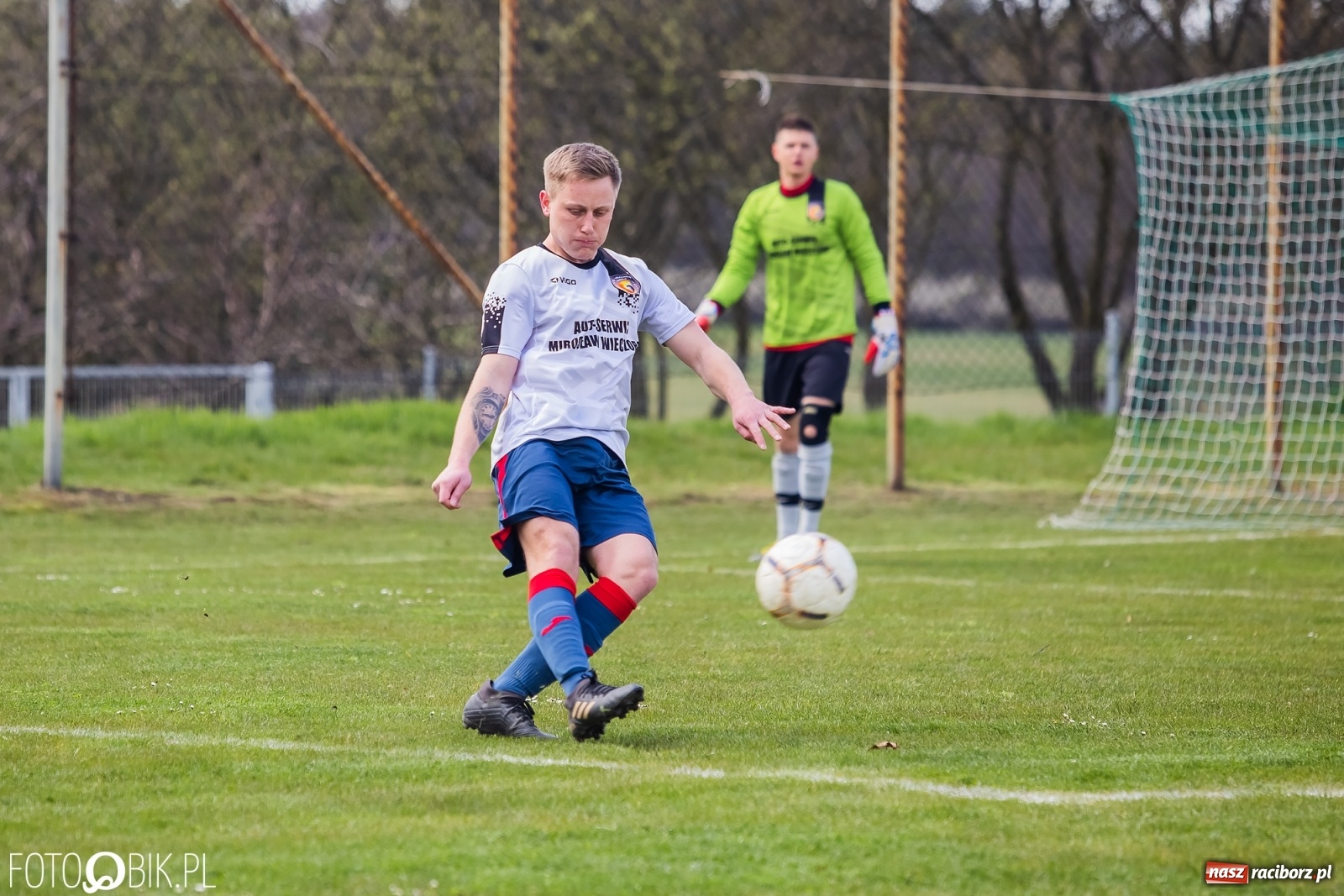 Zdjęcie w galerii na portalu naszraciborz.pl: Kobylski Płomień pochłonął rudzki Buk [FOTO] wiadomości z regionu