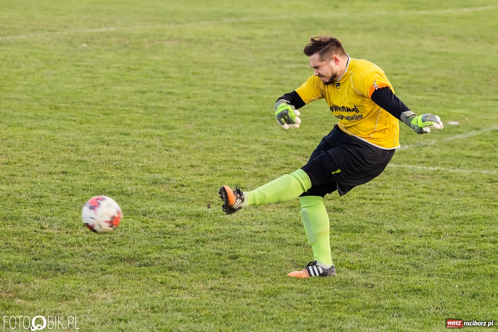 Zdjęcie w galerii na portalu naszraciborz.pl: Wicelider górą w Kornowacu [FOTO] wiadomości z regionu