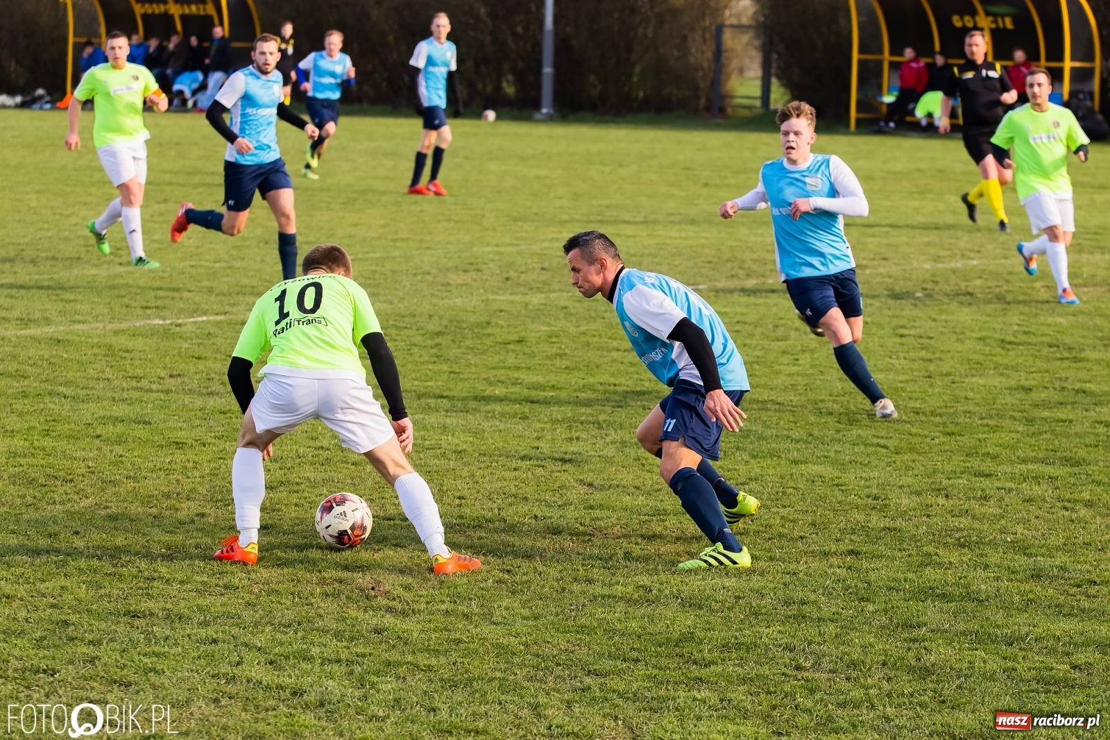 Zdjęcie w galerii na portalu naszraciborz.pl: Wicelider górą w Kornowacu [FOTO] wiadomości z regionu