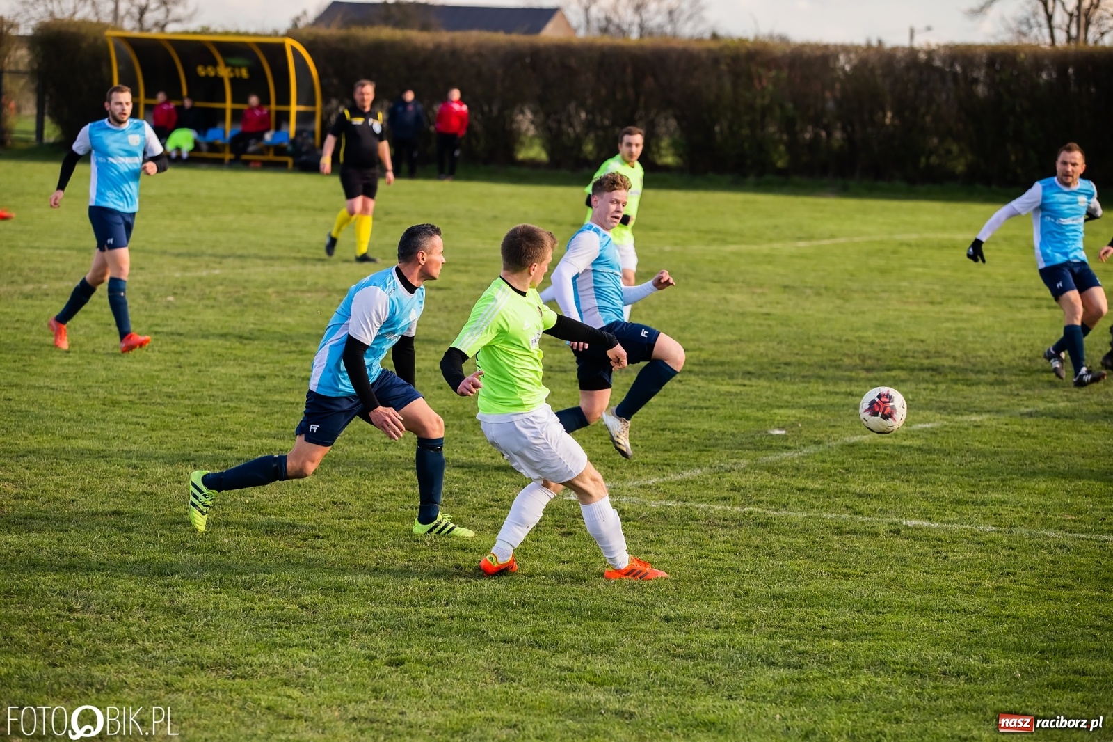 Zdjęcie w galerii na portalu naszraciborz.pl: Wicelider górą w Kornowacu [FOTO] wiadomości z regionu