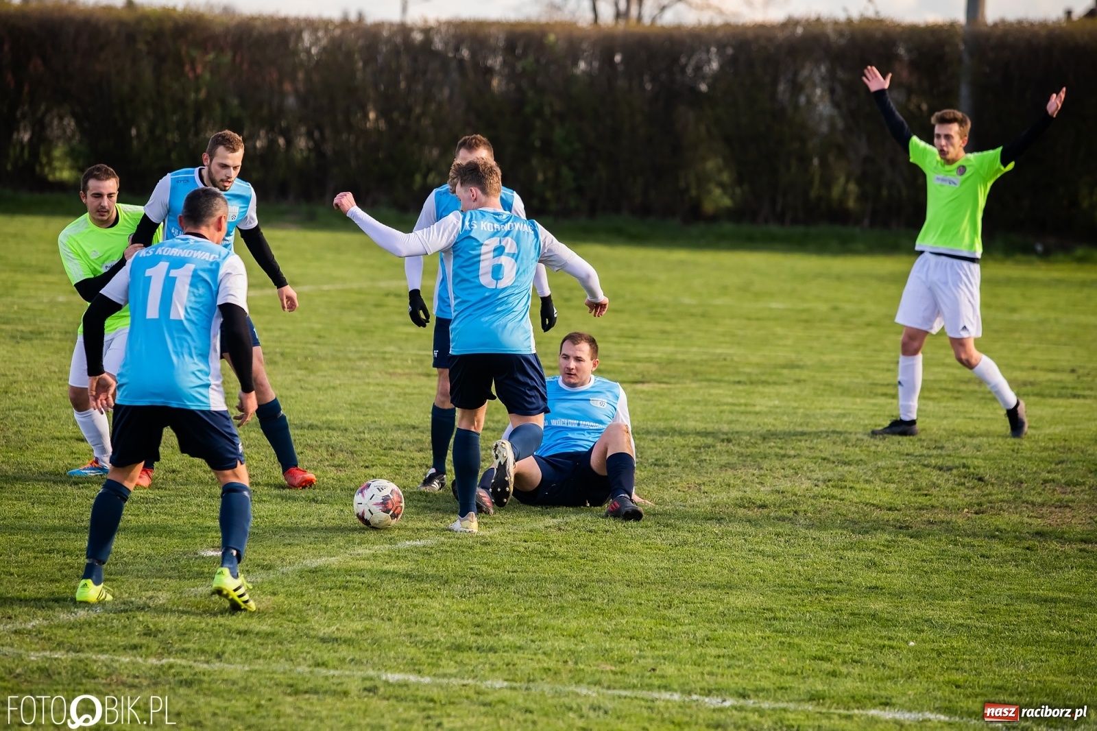 Zdjęcie w galerii na portalu naszraciborz.pl: Wicelider górą w Kornowacu [FOTO] wiadomości z regionu