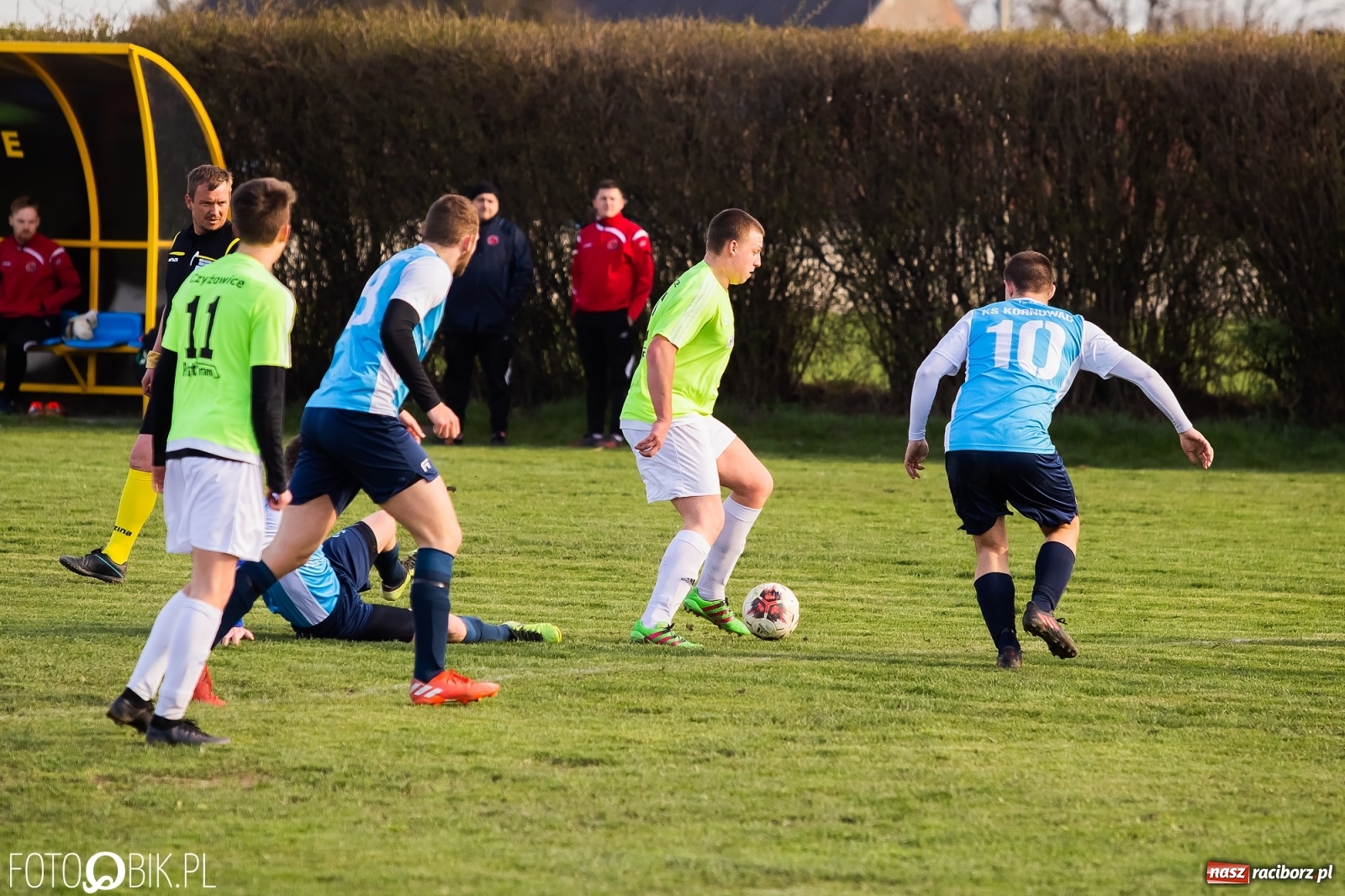 Zdjęcie w galerii na portalu naszraciborz.pl: Wicelider górą w Kornowacu [FOTO] wiadomości z regionu
