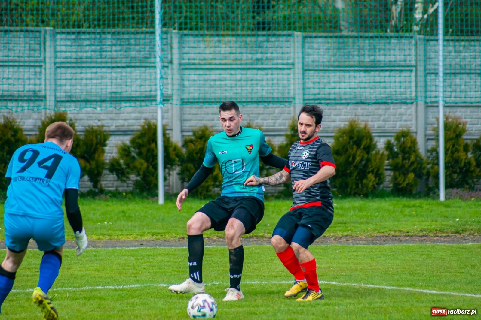 Zdjęcie w galerii na portalu naszraciborz.pl: Sytuacji co niemiara, tylko goli brak [FOTO]  wiadomości z regionu