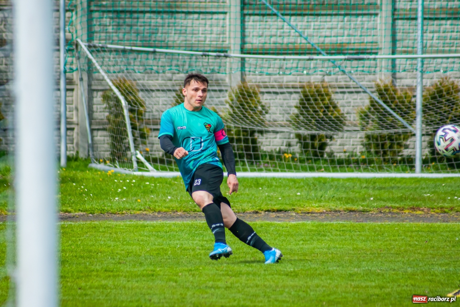 Zdjęcie w galerii na portalu naszraciborz.pl: Sytuacji co niemiara, tylko goli brak [FOTO]  wiadomości z regionu