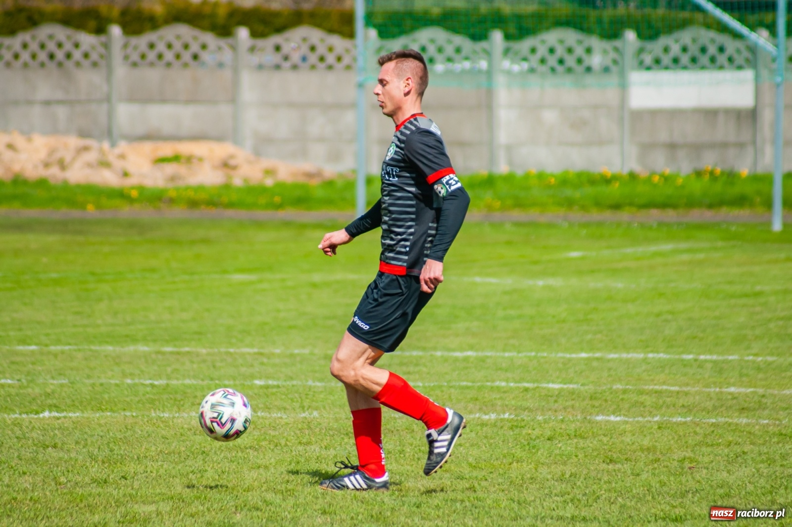 Zdjęcie w galerii na portalu naszraciborz.pl: Sytuacji co niemiara, tylko goli brak [FOTO]  wiadomości z regionu