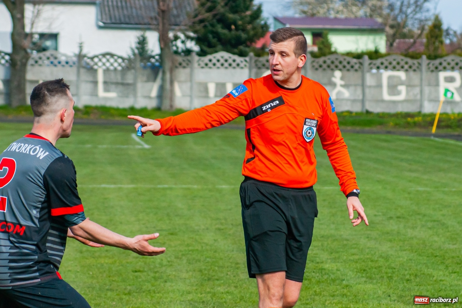 Zdjęcie w galerii na portalu naszraciborz.pl: Sytuacji co niemiara, tylko goli brak [FOTO]  wiadomości z regionu