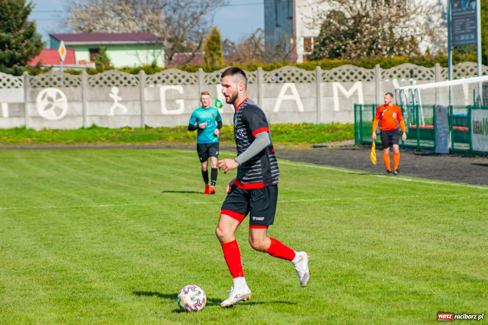 Zdjęcie w galerii na portalu naszraciborz.pl: Sytuacji co niemiara, tylko goli brak [FOTO]  wiadomości z regionu