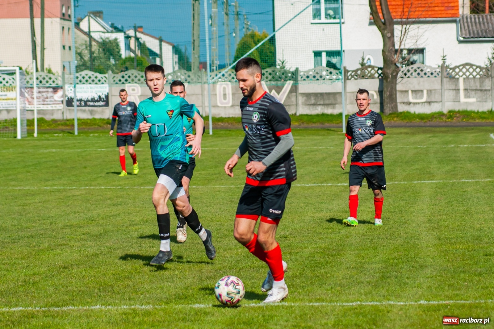 Zdjęcie w galerii na portalu naszraciborz.pl: Sytuacji co niemiara, tylko goli brak [FOTO]  wiadomości z regionu