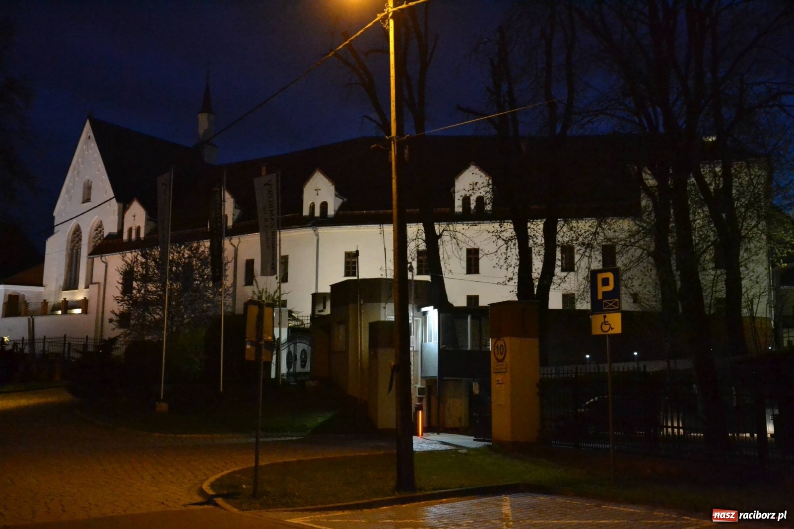 Zdjęcie w galerii na portalu naszraciborz.pl: Raciborski zamek ma nowe aranżacje świetlne [FOTO] wiadomości z regionu