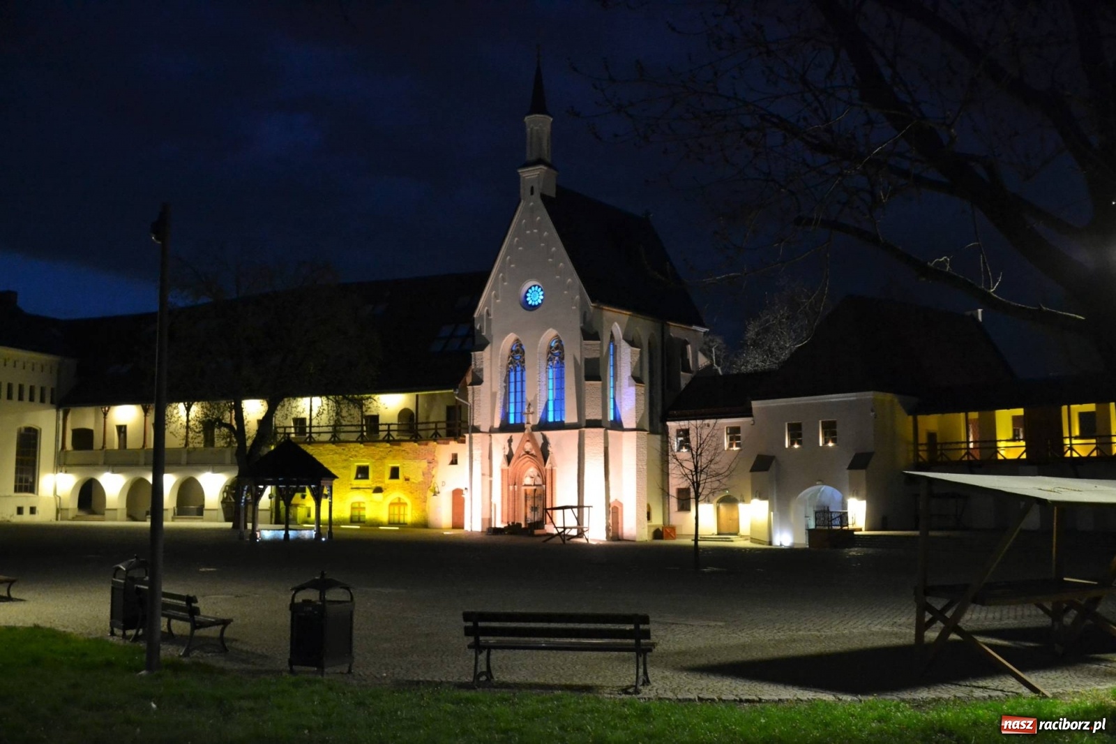 Zdjęcie w galerii na portalu naszraciborz.pl: Raciborski zamek ma nowe aranżacje świetlne [FOTO] wiadomości z regionu