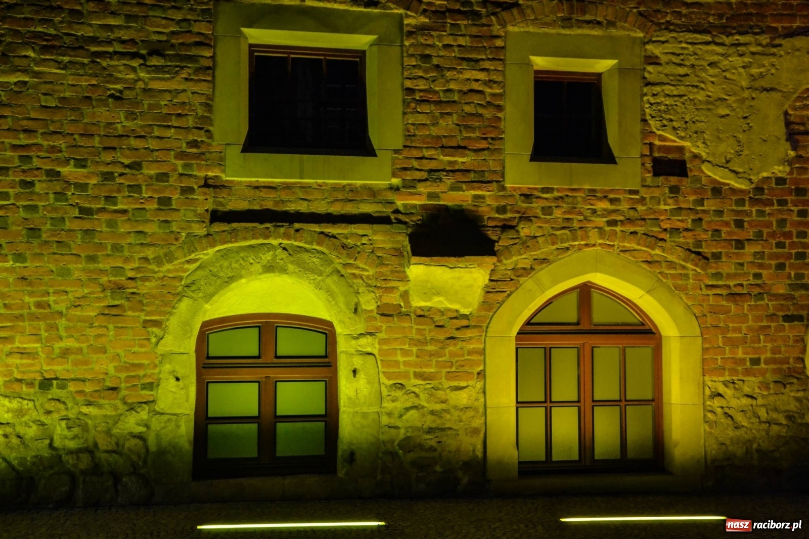 Zdjęcie w galerii na portalu naszraciborz.pl: Raciborski zamek ma nowe aranżacje świetlne [FOTO] wiadomości z regionu