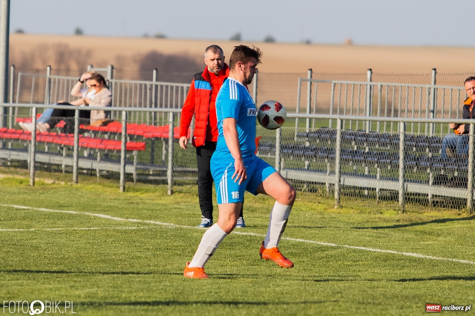 Zdjęcie w galerii na portalu naszraciborz.pl: Juniorskie debry gminy dla Krzanowic [FOTO] wiadomości z regionu