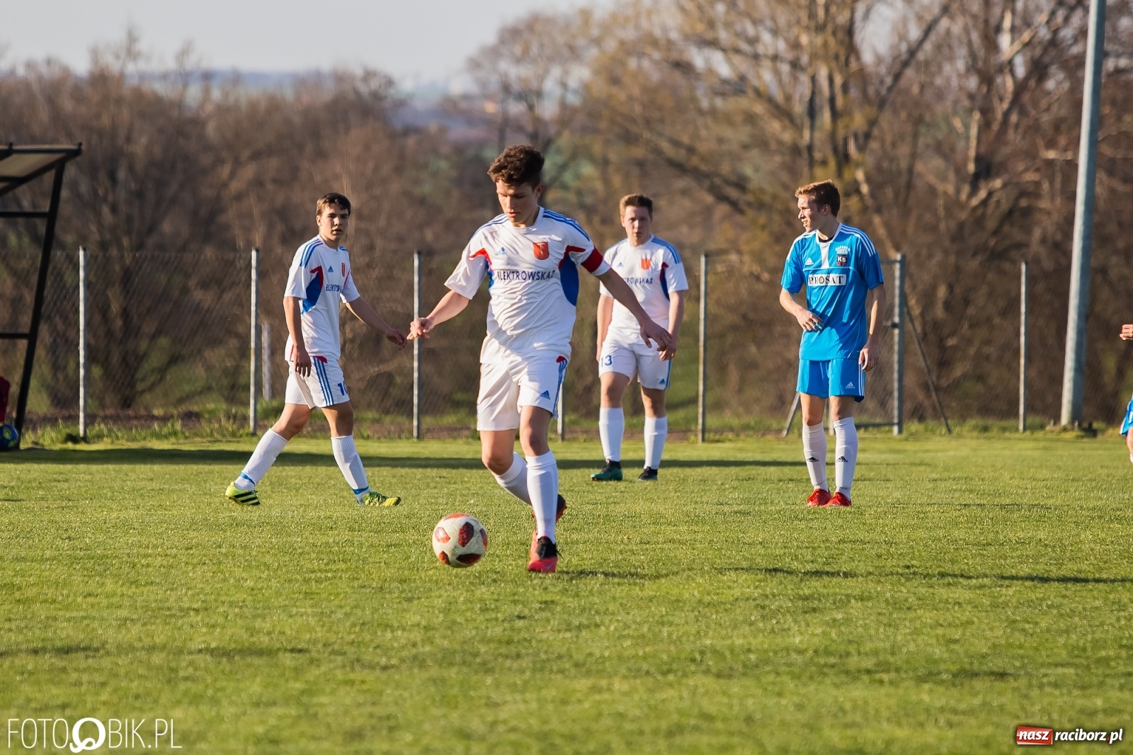 Zdjęcie w galerii na portalu naszraciborz.pl: Juniorskie debry gminy dla Krzanowic [FOTO] wiadomości z regionu
