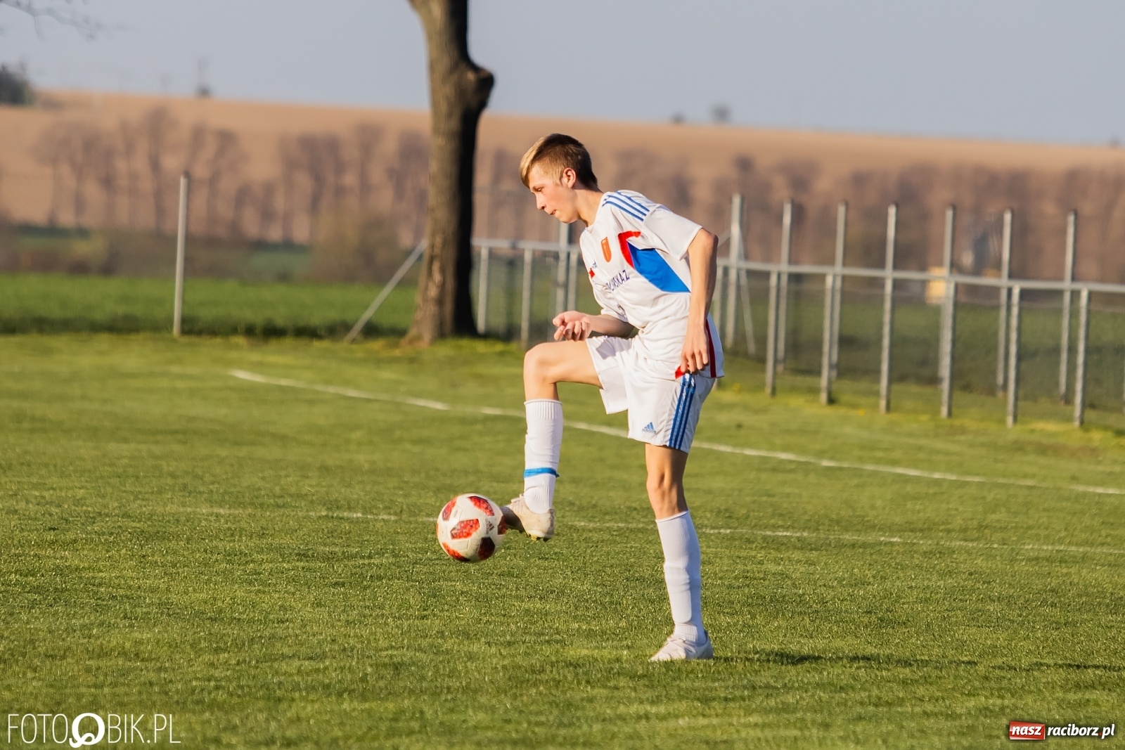 Zdjęcie w galerii na portalu naszraciborz.pl: Juniorskie debry gminy dla Krzanowic [FOTO] wiadomości z regionu