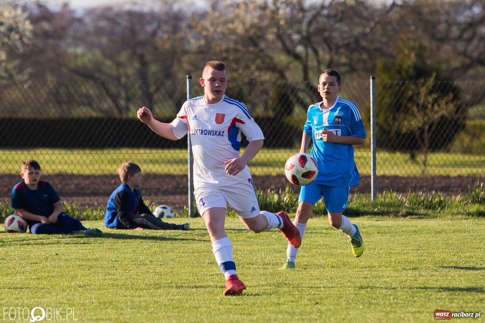 Zdjęcie w galerii na portalu naszraciborz.pl: Juniorskie debry gminy dla Krzanowic [FOTO] wiadomości z regionu