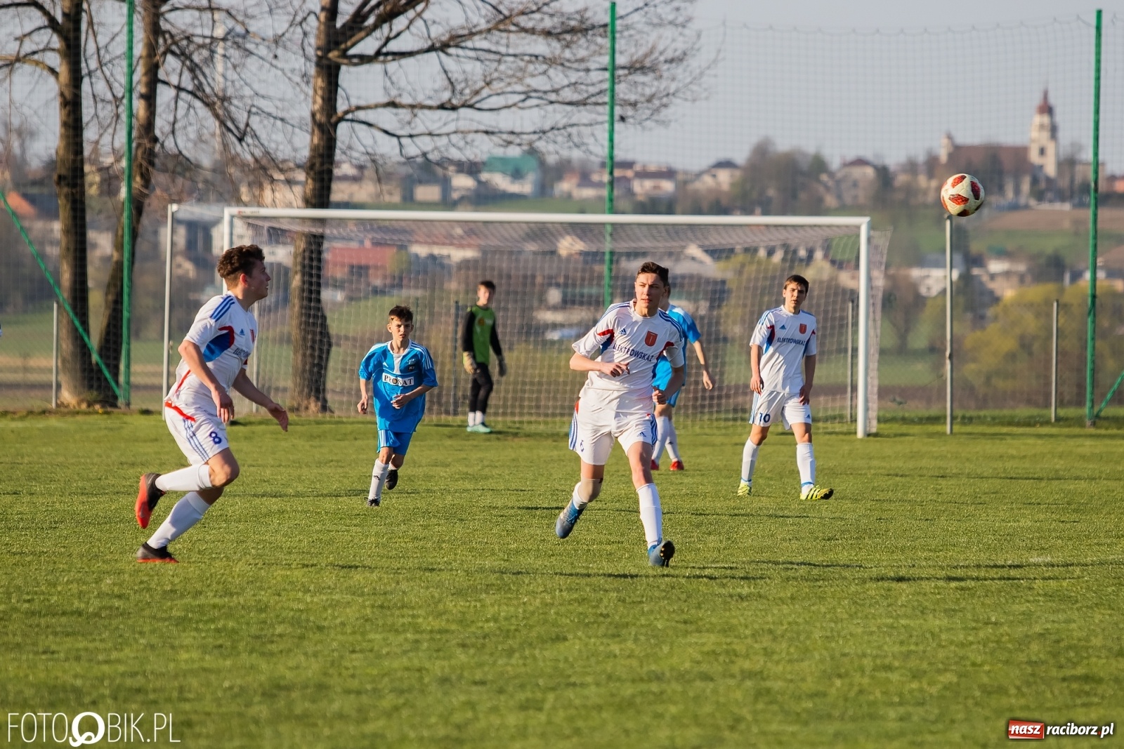 Zdjęcie w galerii na portalu naszraciborz.pl: Juniorskie debry gminy dla Krzanowic [FOTO] wiadomości z regionu