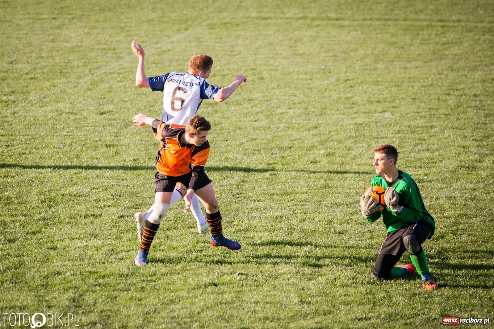 Zdjęcie w galerii na portalu naszraciborz.pl: MKS Gmina Lubomia bezlitosny dla juniorów Ocic [FOTO] wiadomości z regionu