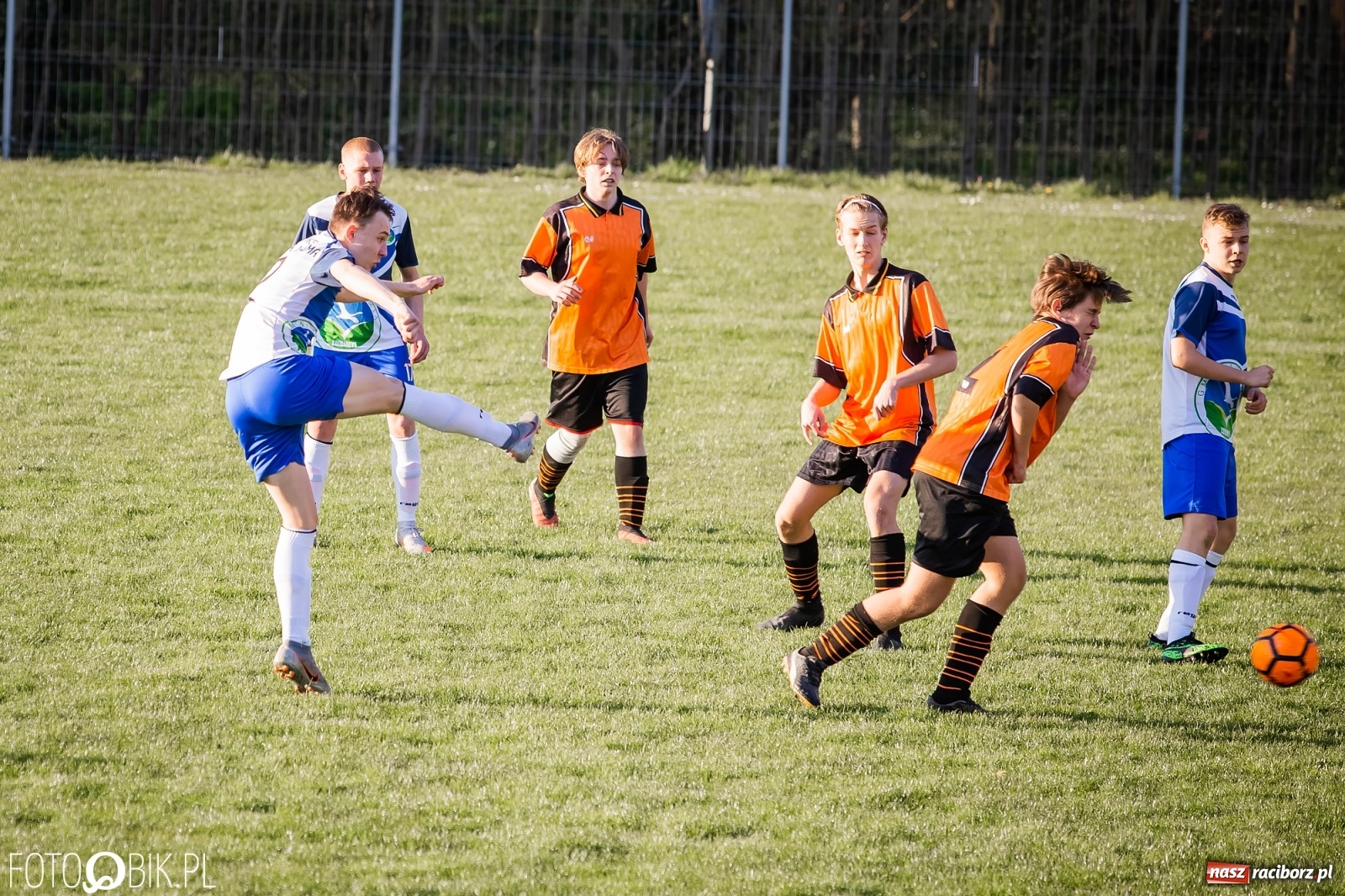 Zdjęcie w galerii na portalu naszraciborz.pl: MKS Gmina Lubomia bezlitosny dla juniorów Ocic [FOTO] wiadomości z regionu