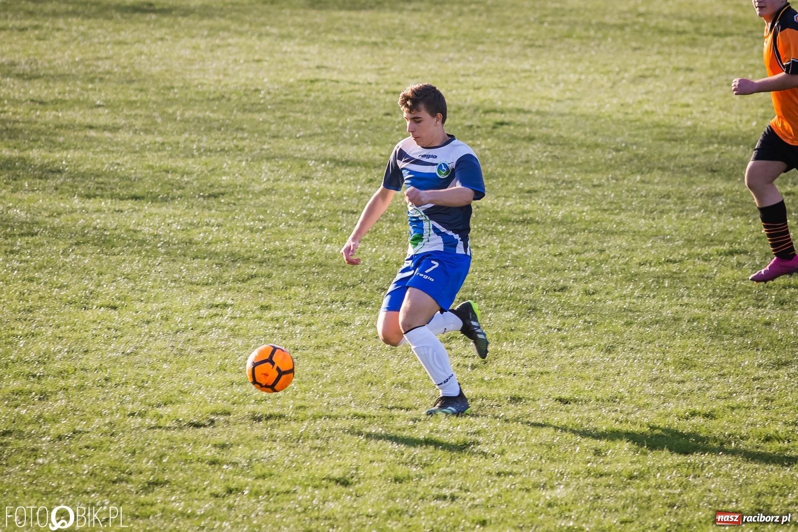 Zdjęcie w galerii na portalu naszraciborz.pl: MKS Gmina Lubomia bezlitosny dla juniorów Ocic [FOTO] wiadomości z regionu