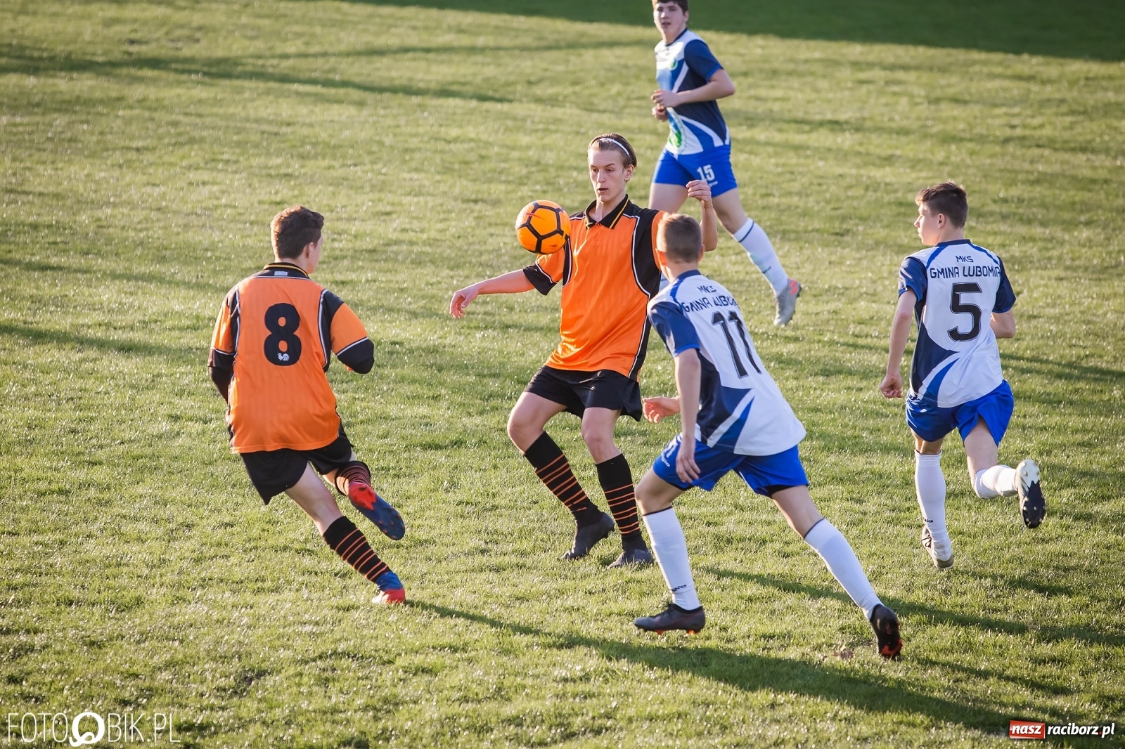 Zdjęcie w galerii na portalu naszraciborz.pl: MKS Gmina Lubomia bezlitosny dla juniorów Ocic [FOTO] wiadomości z regionu
