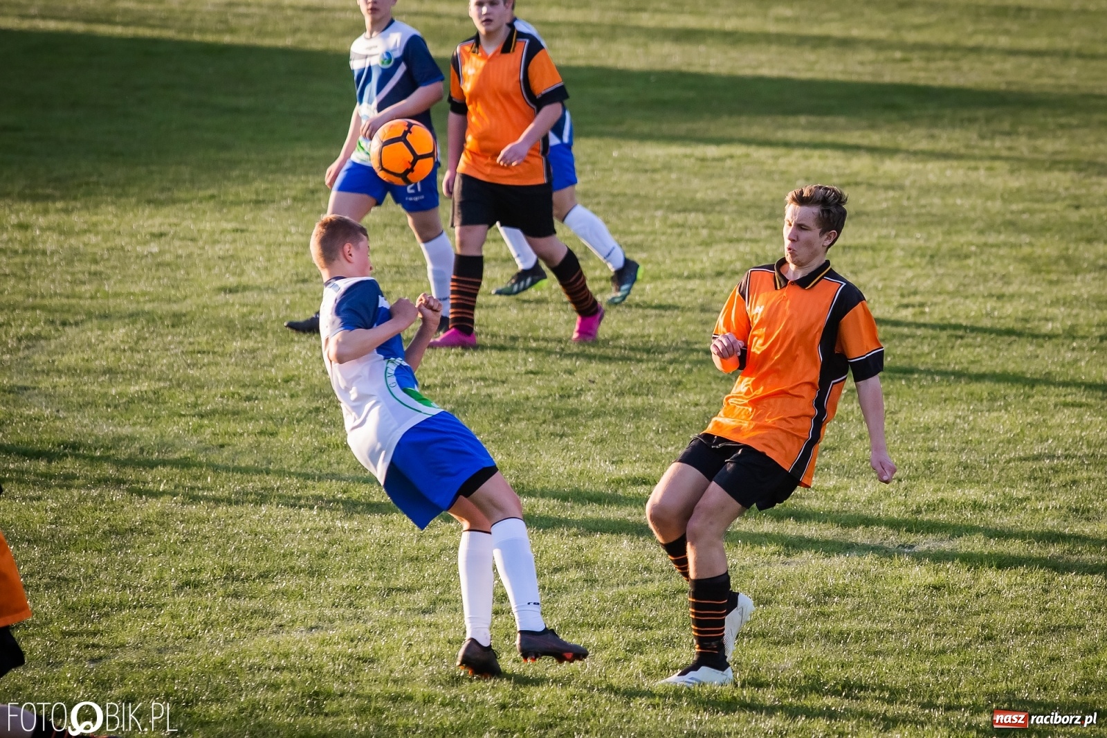Zdjęcie w galerii na portalu naszraciborz.pl: MKS Gmina Lubomia bezlitosny dla juniorów Ocic [FOTO] wiadomości z regionu