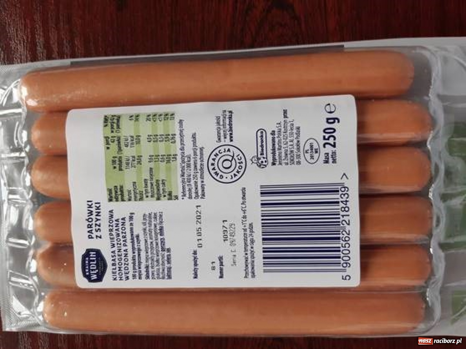 Zdjęcie w galerii na portalu naszraciborz.pl: Biedronka wycofuje partię parówek z powodu wykrycia bakterii wiadomości z regionu