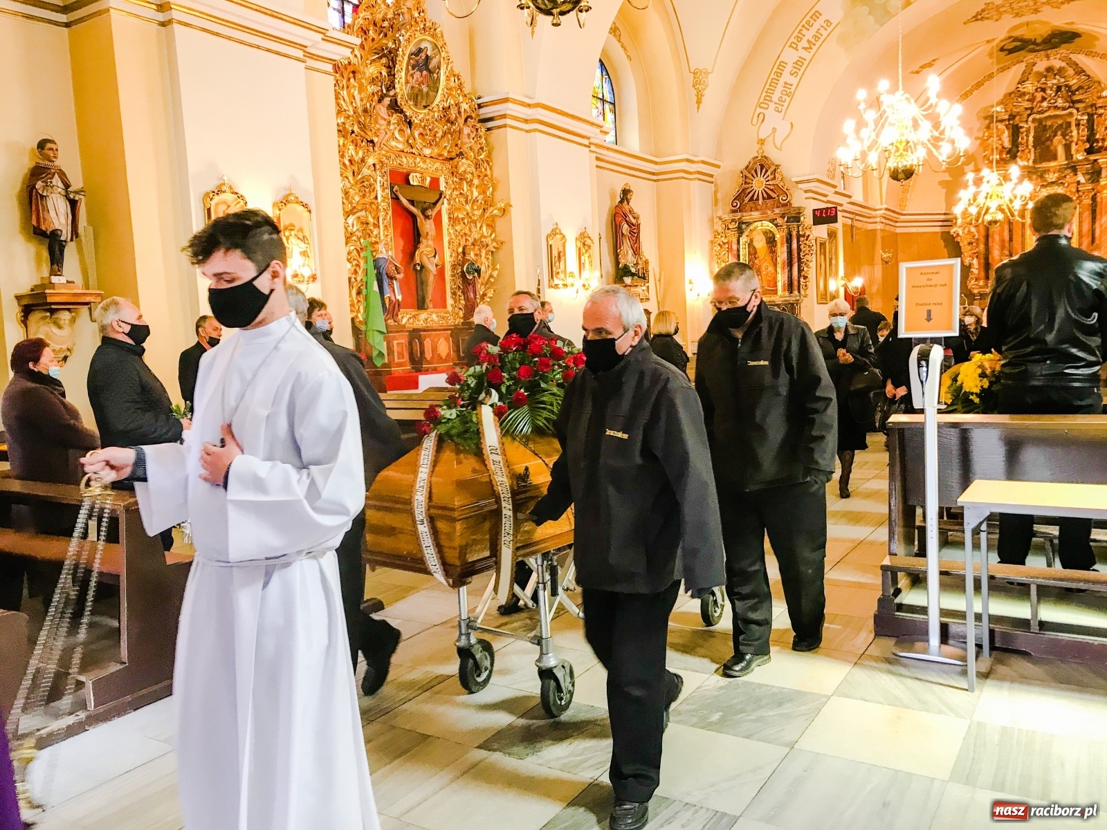 Zdjęcie w galerii na portalu naszraciborz.pl: Na cmentarzu Jeruzalem pożegnano dr. Kunickiego wiadomości z regionu