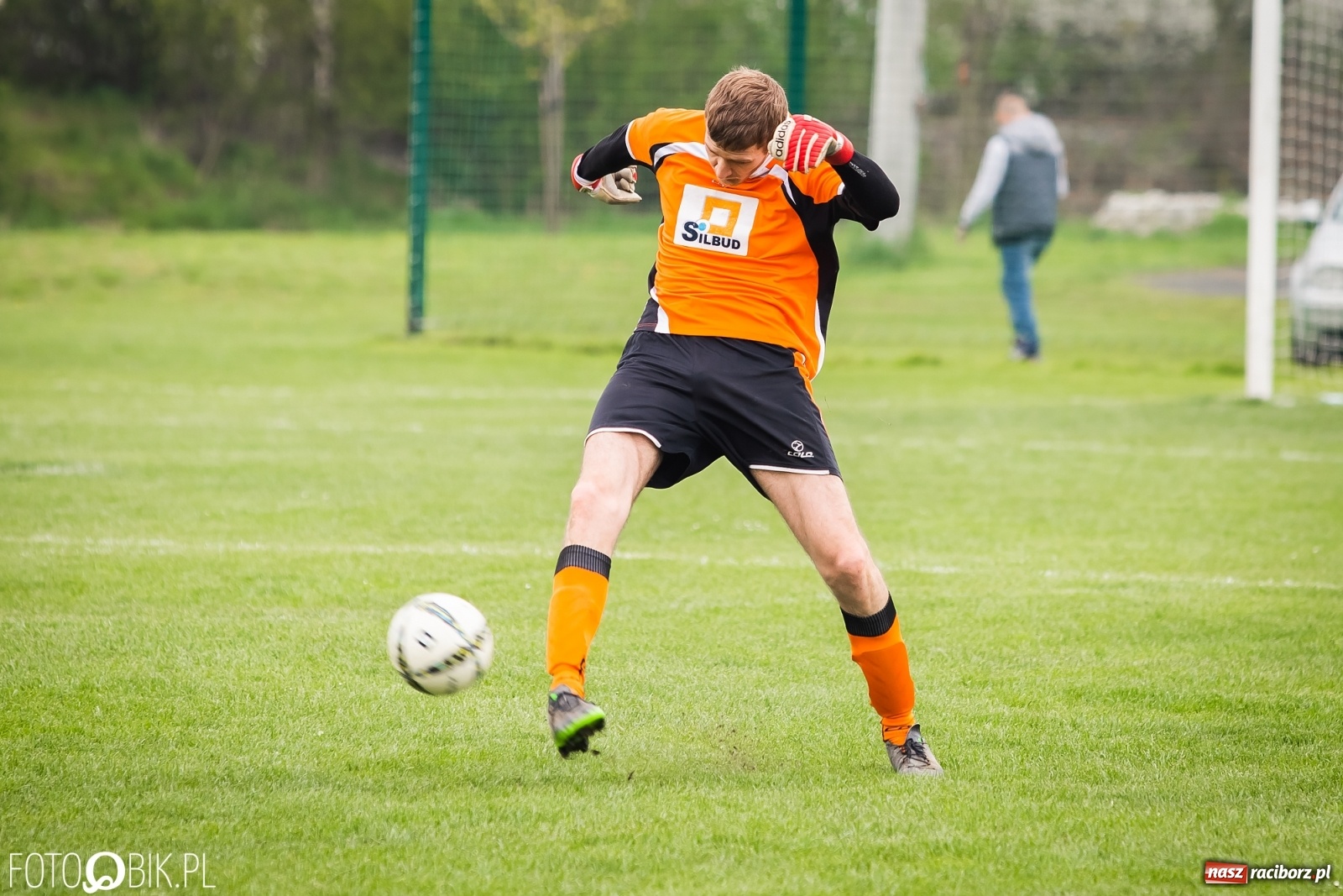 Zdjęcie w galerii na portalu naszraciborz.pl: Wyrównany bój w Wojnowicach. Rezerwy Brzezia górą [FOTO] wiadomości z regionu