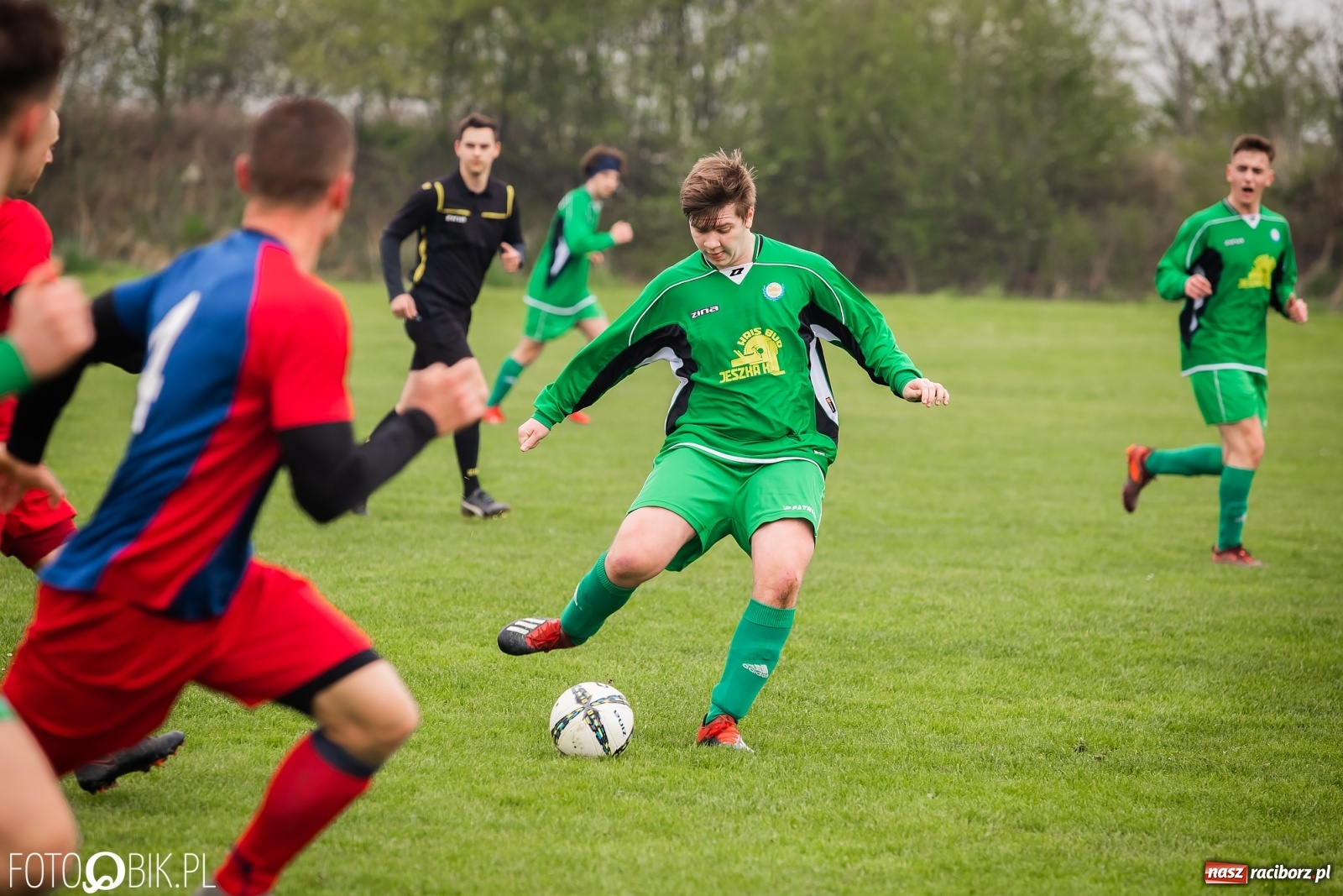 Zdjęcie w galerii na portalu naszraciborz.pl: Wyrównany bój w Wojnowicach. Rezerwy Brzezia górą [FOTO] wiadomości z regionu