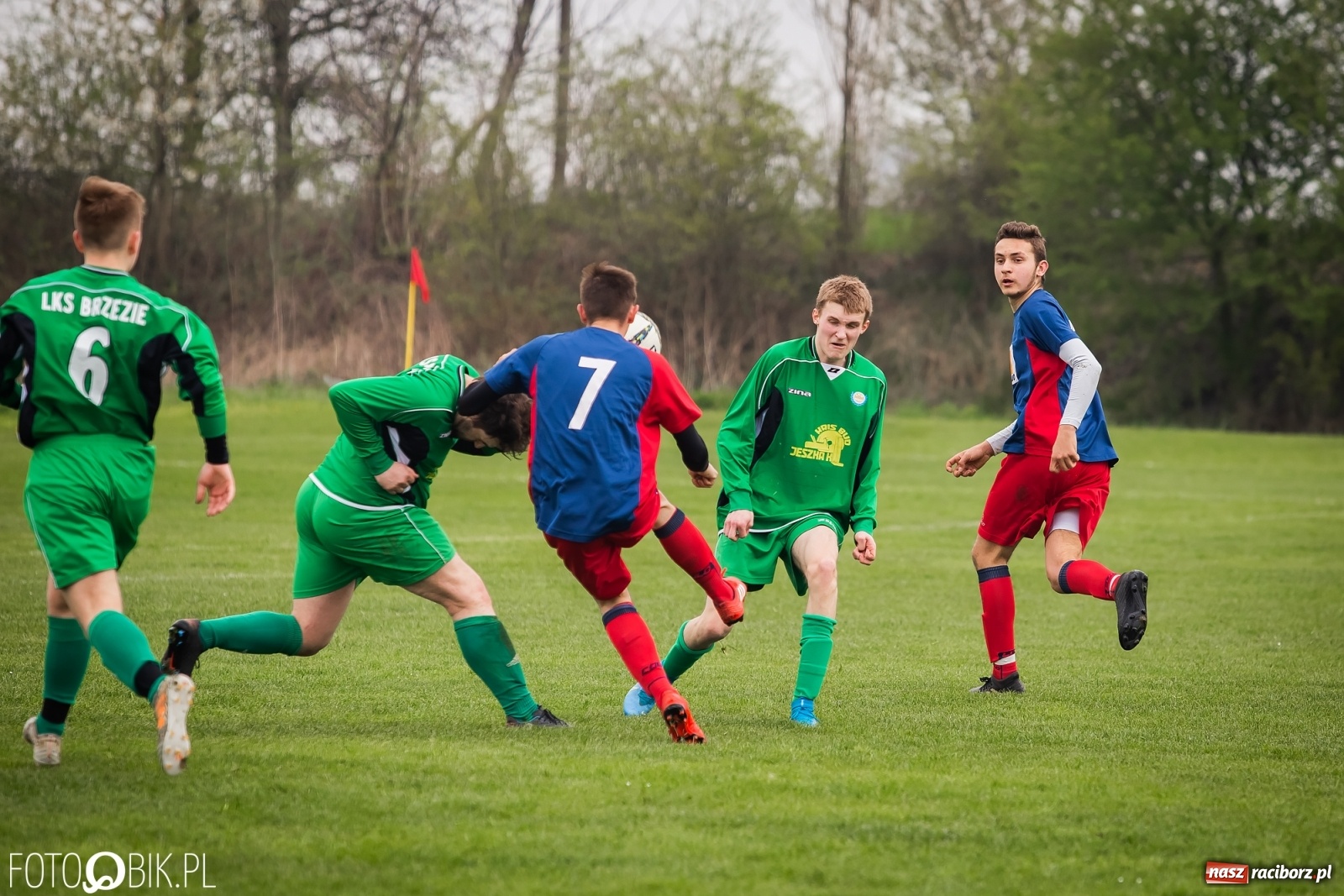 Zdjęcie w galerii na portalu naszraciborz.pl: Wyrównany bój w Wojnowicach. Rezerwy Brzezia górą [FOTO] wiadomości z regionu