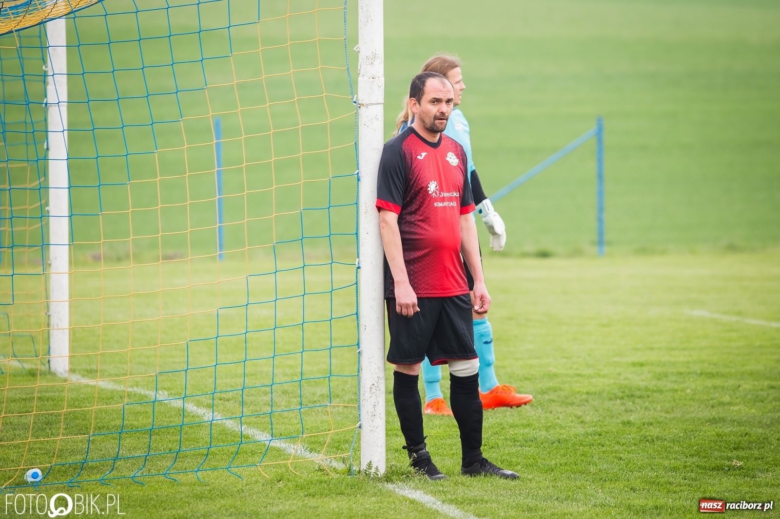 Zdjęcie w galerii na portalu naszraciborz.pl: B klasa. Podział punktów w meczu na szczycie [FOTO] wiadomości z regionu