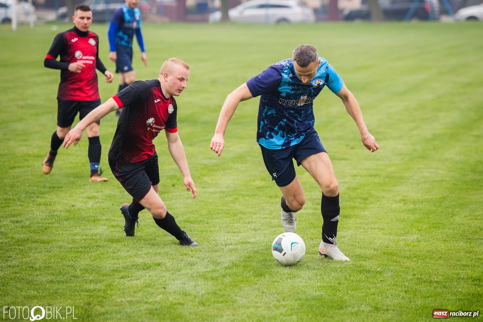 Zdjęcie w galerii na portalu naszraciborz.pl: B klasa. Podział punktów w meczu na szczycie [FOTO] wiadomości z regionu