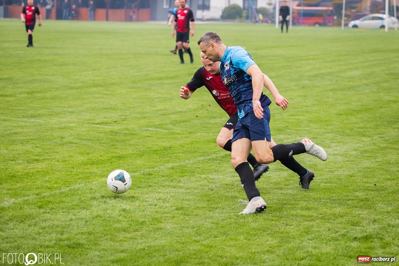 Zdjęcie w galerii na portalu naszraciborz.pl: B klasa. Podział punktów w meczu na szczycie [FOTO] wiadomości z regionu