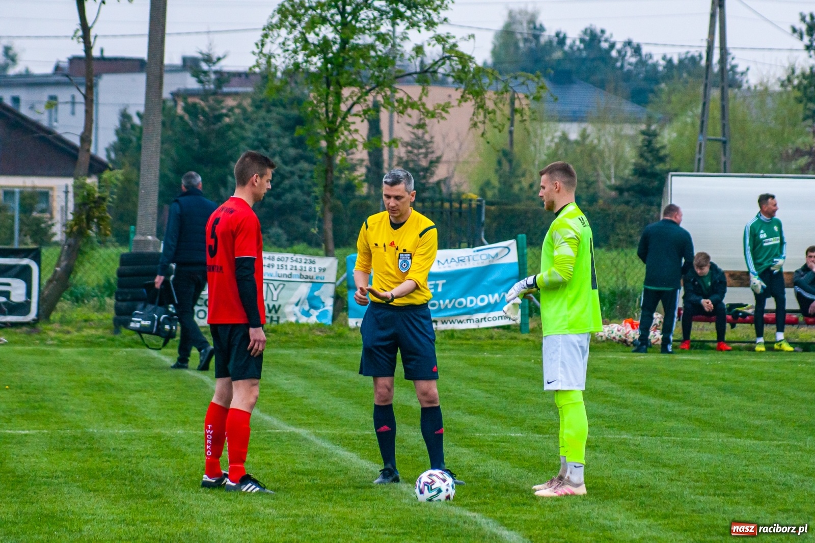 Zdjęcie w galerii na portalu naszraciborz.pl: Tworków pokonany, fotel lidera zachowany [FOTO] wiadomości z regionu