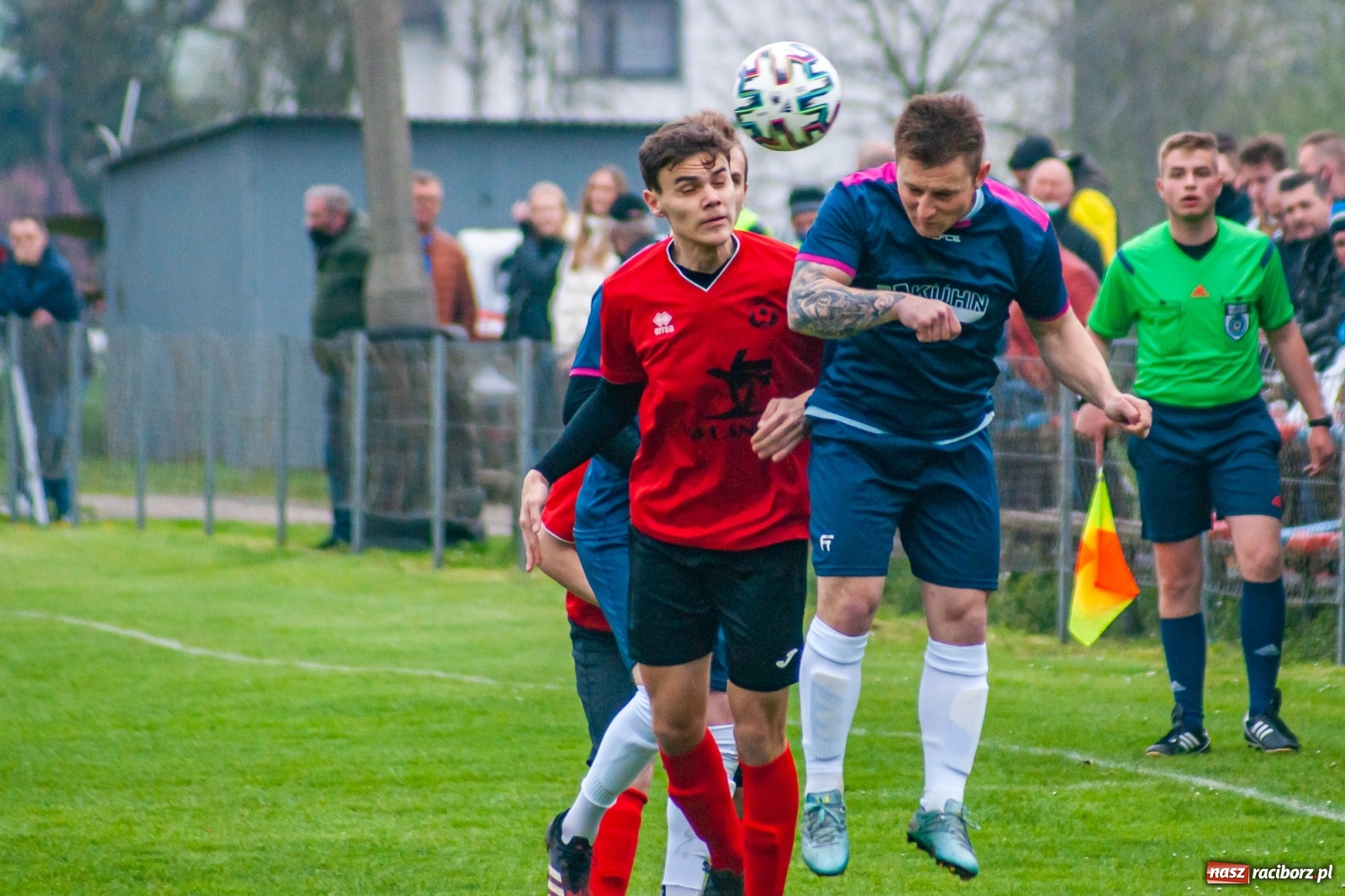 Zdjęcie w galerii na portalu naszraciborz.pl: Tworków pokonany, fotel lidera zachowany [FOTO] wiadomości z regionu