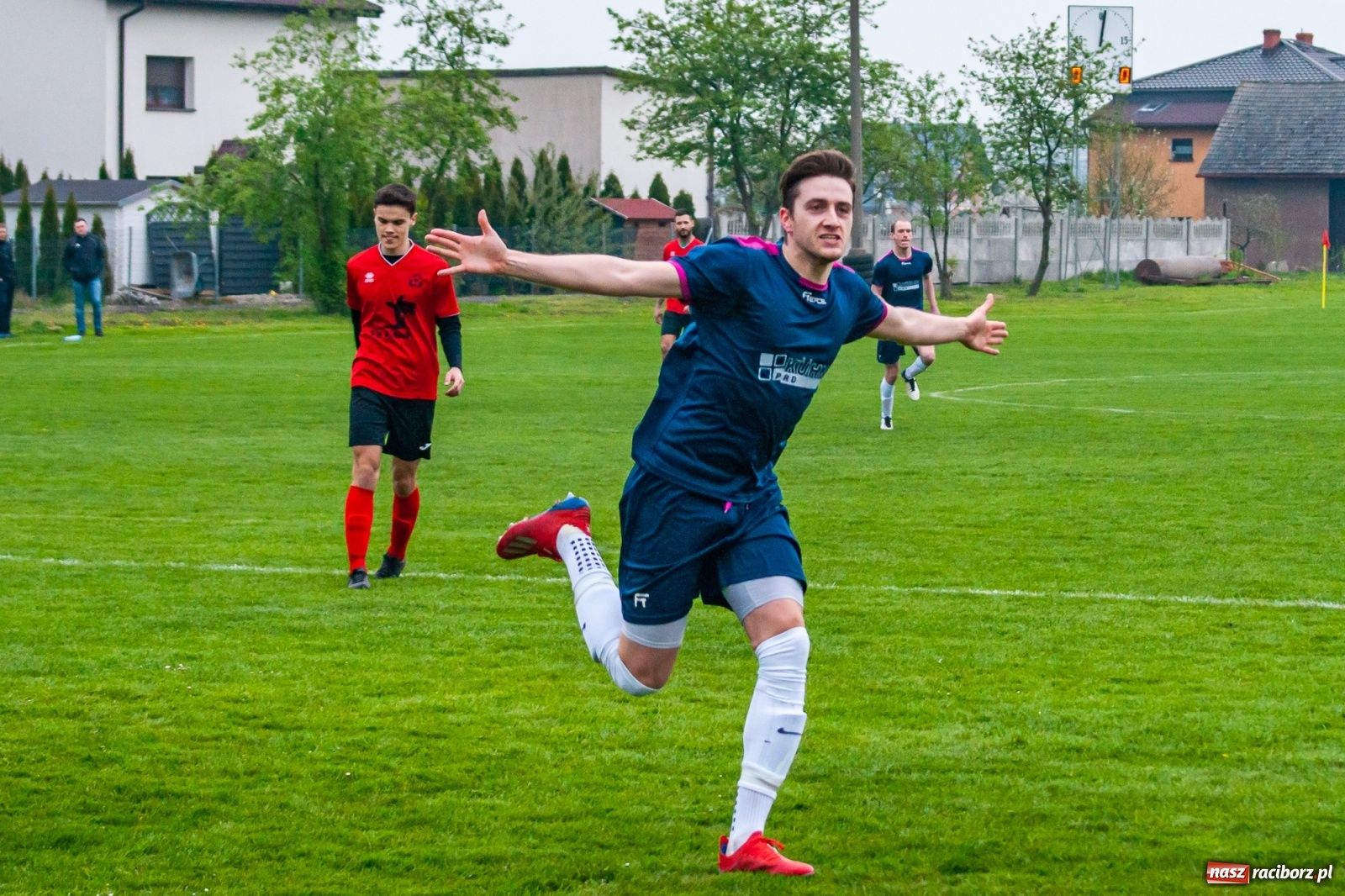 Zdjęcie w galerii na portalu naszraciborz.pl: Tworków pokonany, fotel lidera zachowany [FOTO] wiadomości z regionu