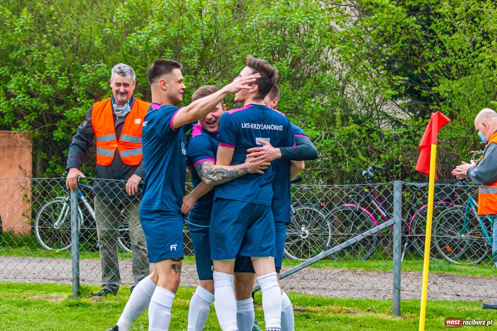 Zdjęcie w galerii na portalu naszraciborz.pl: Tworków pokonany, fotel lidera zachowany [FOTO] wiadomości z regionu