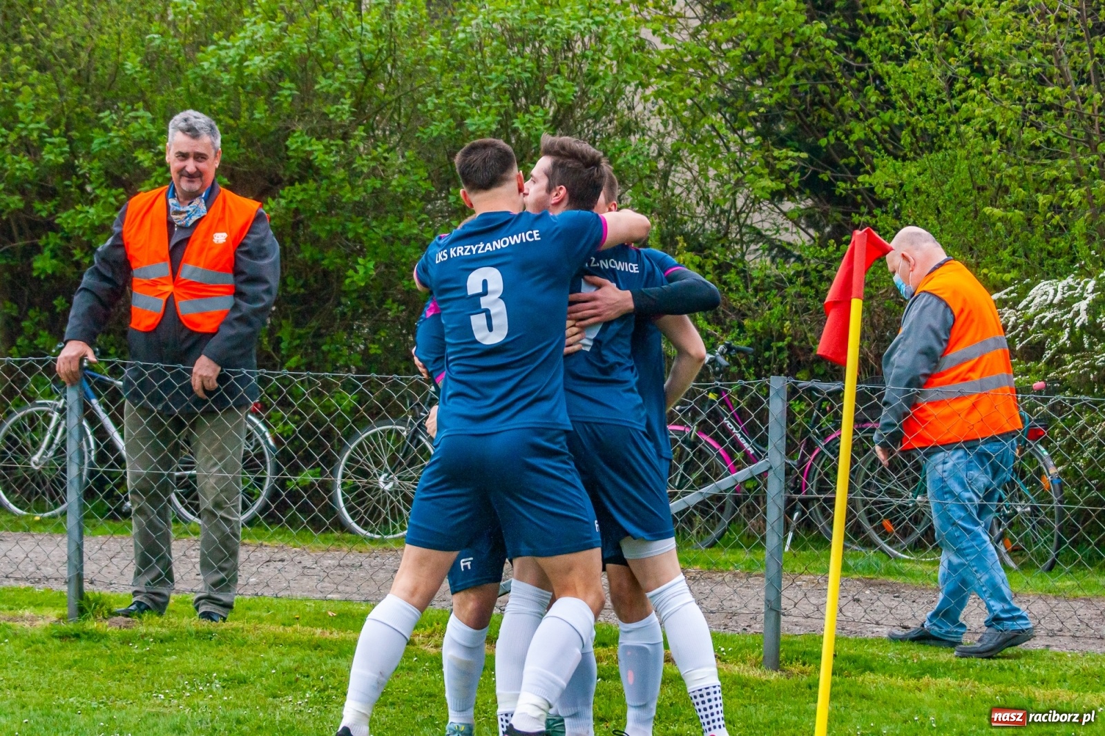 Zdjęcie w galerii na portalu naszraciborz.pl: Tworków pokonany, fotel lidera zachowany [FOTO] wiadomości z regionu