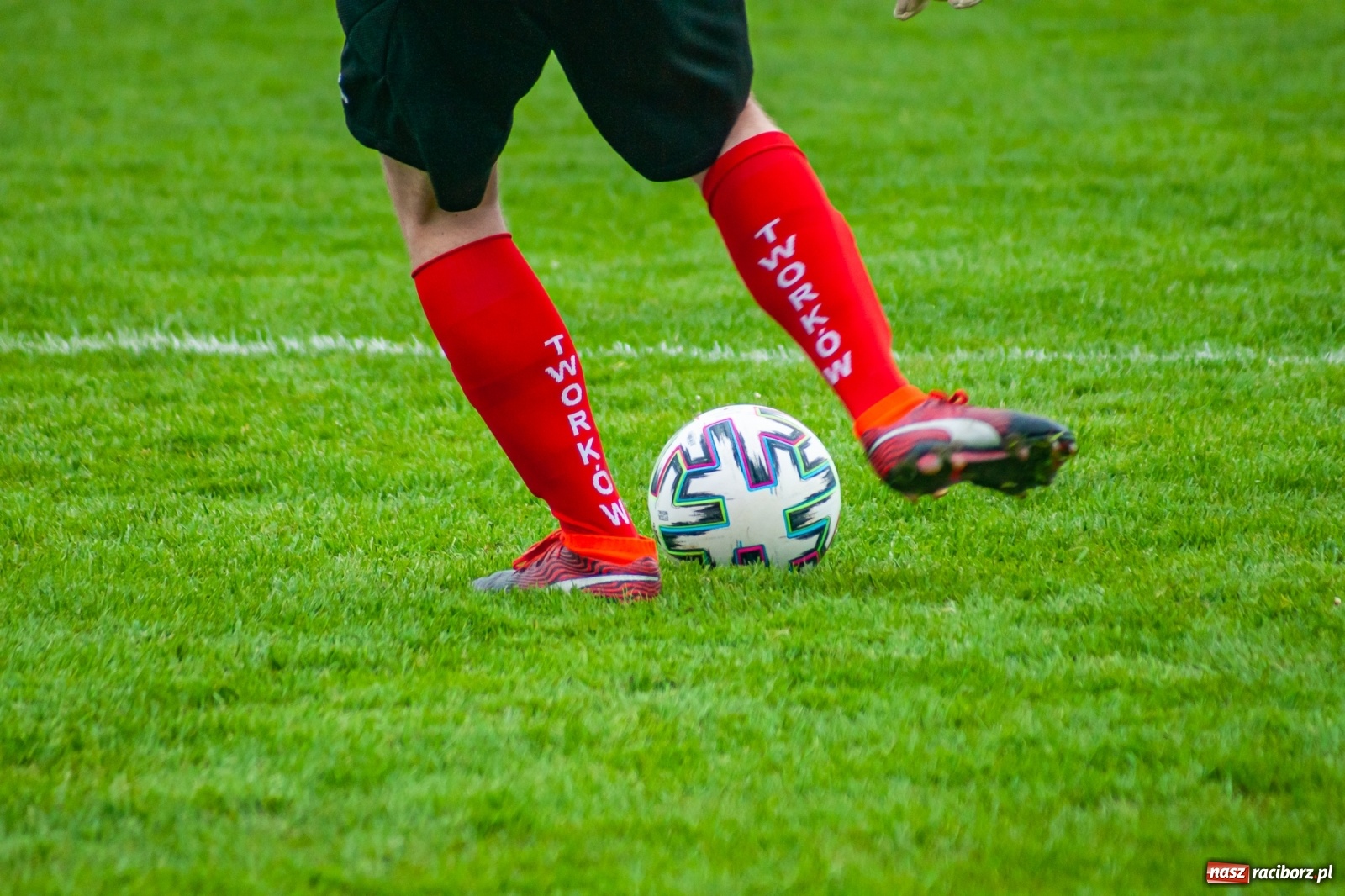 Zdjęcie w galerii na portalu naszraciborz.pl: Tworków pokonany, fotel lidera zachowany [FOTO] wiadomości z regionu
