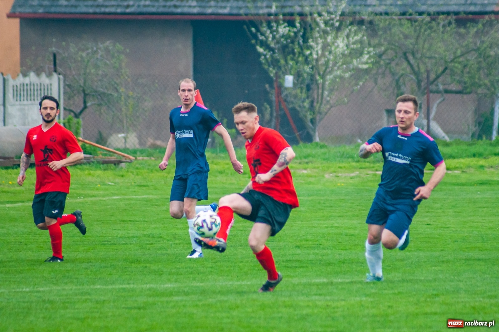 Zdjęcie w galerii na portalu naszraciborz.pl: Tworków pokonany, fotel lidera zachowany [FOTO] wiadomości z regionu